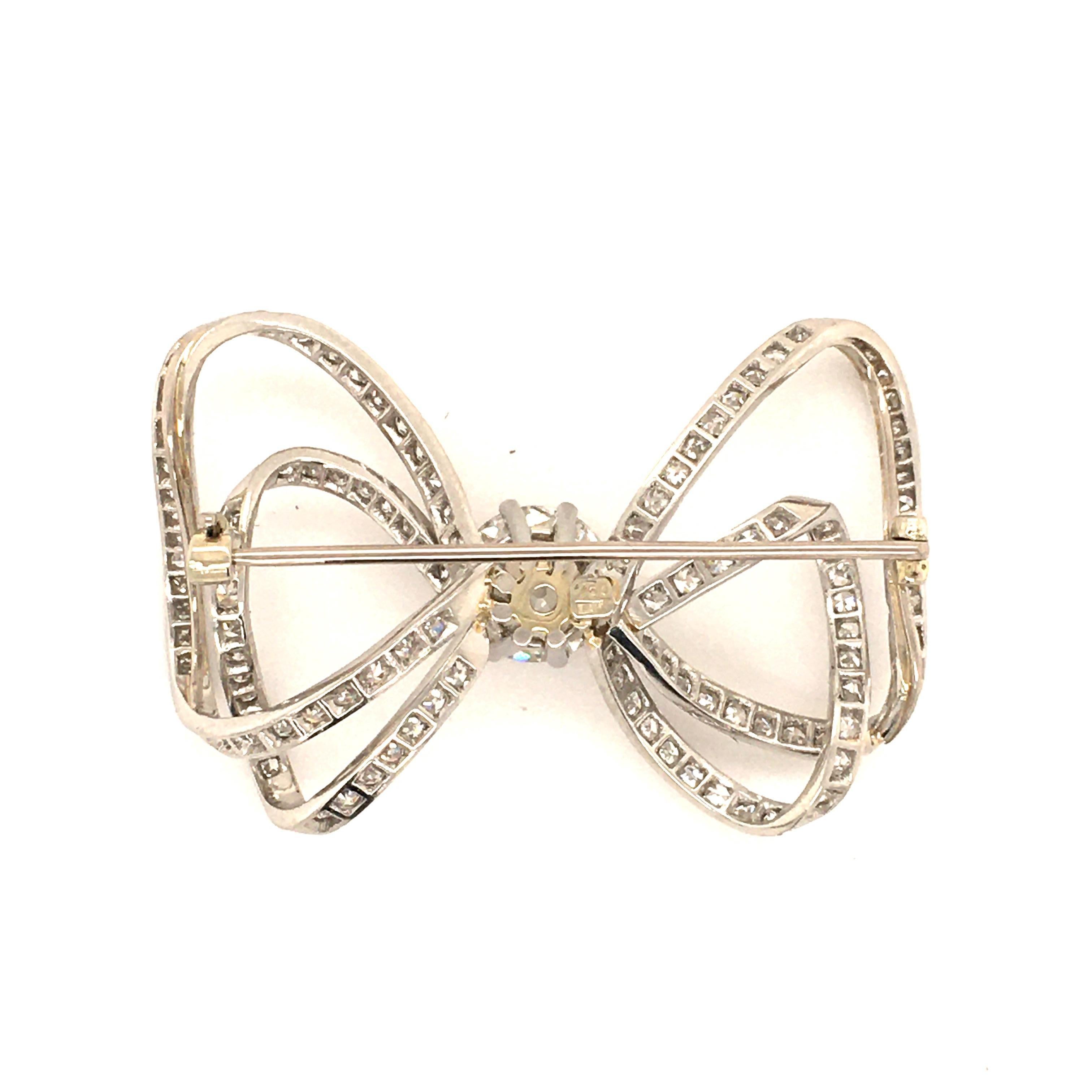 Ribbon Brooch with Old Cut Diamond in White Gold For Sale 7