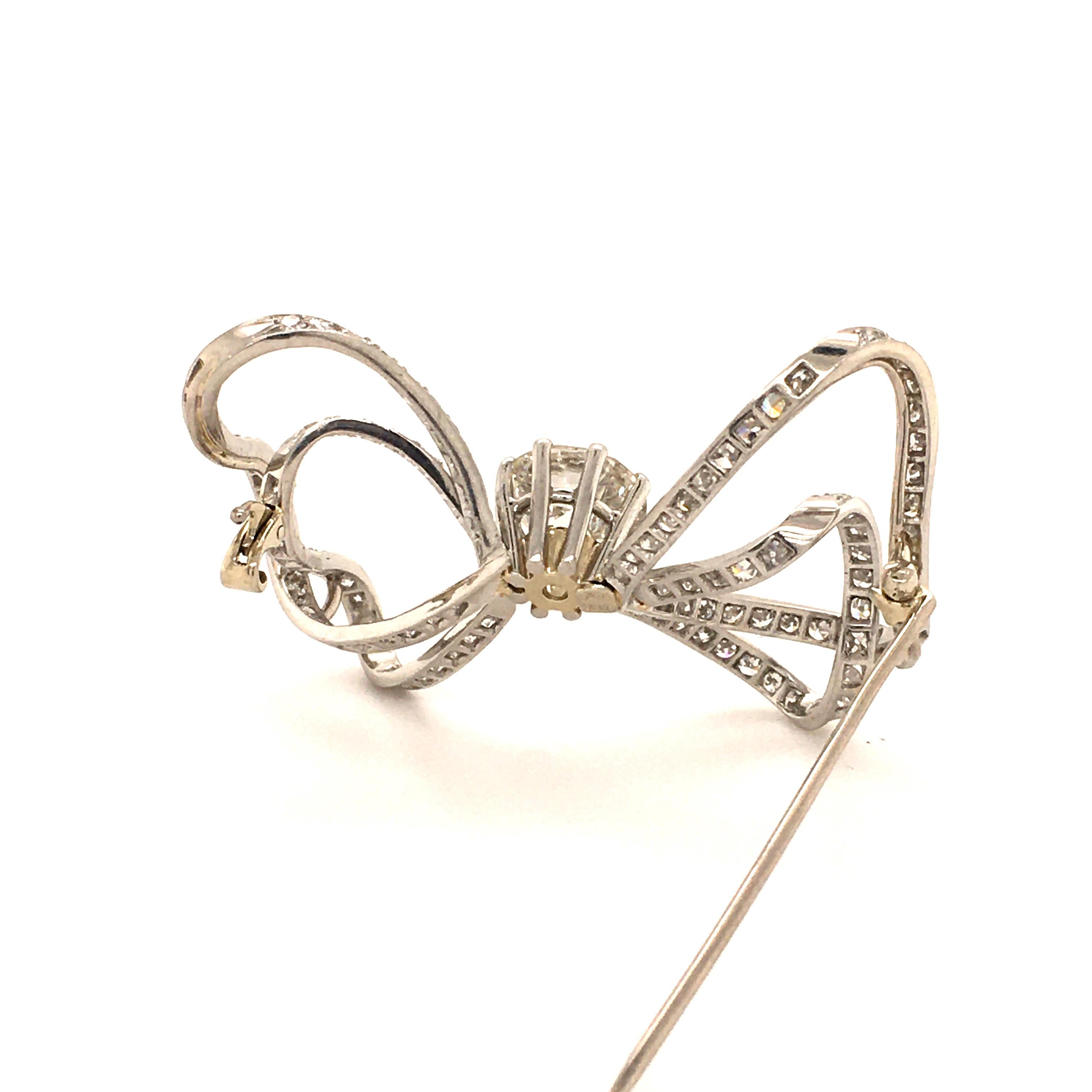 Ribbon Brooch with Old Cut Diamond in White Gold For Sale 2