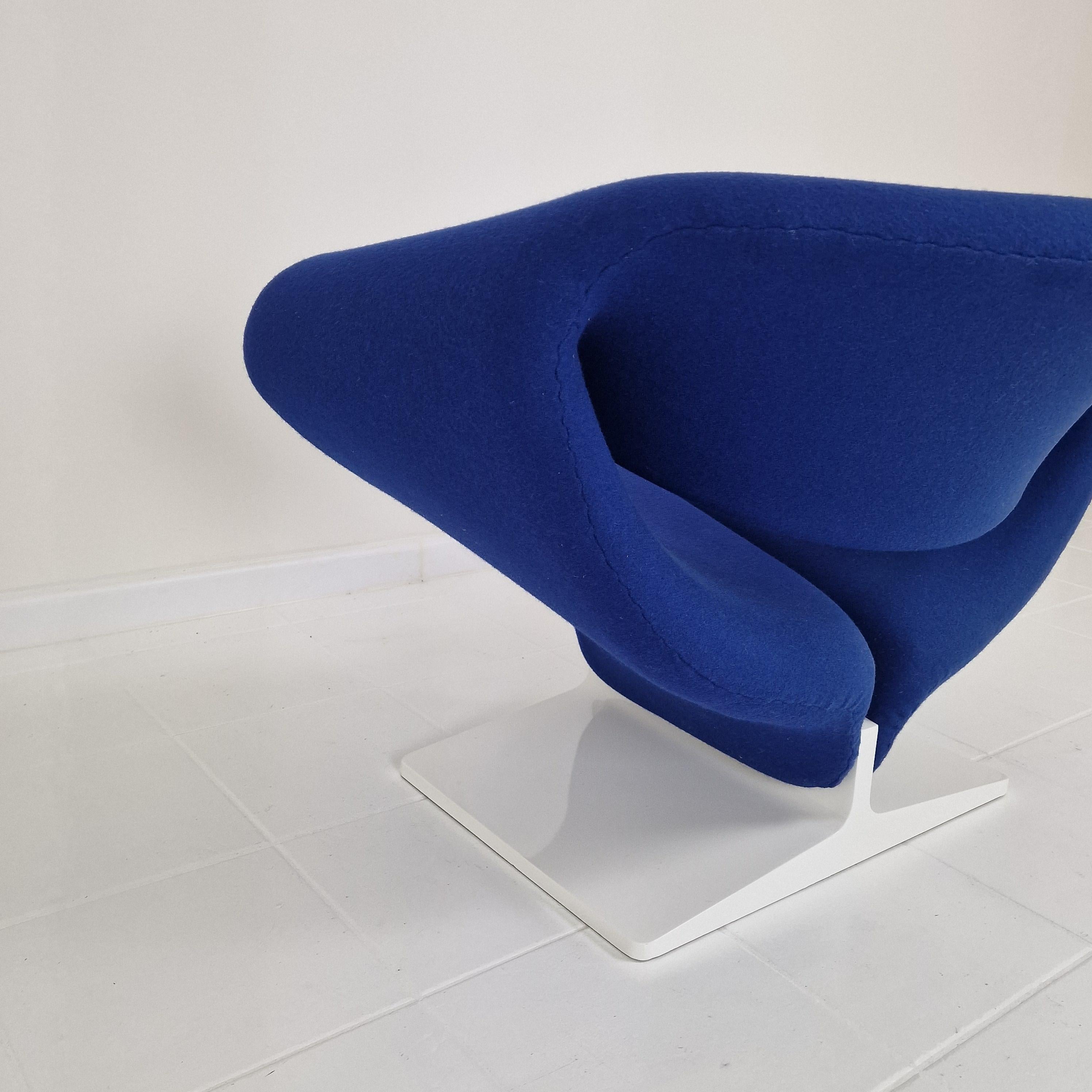 Ribbon Chair by Pierre Paulin for Artifort For Sale 5