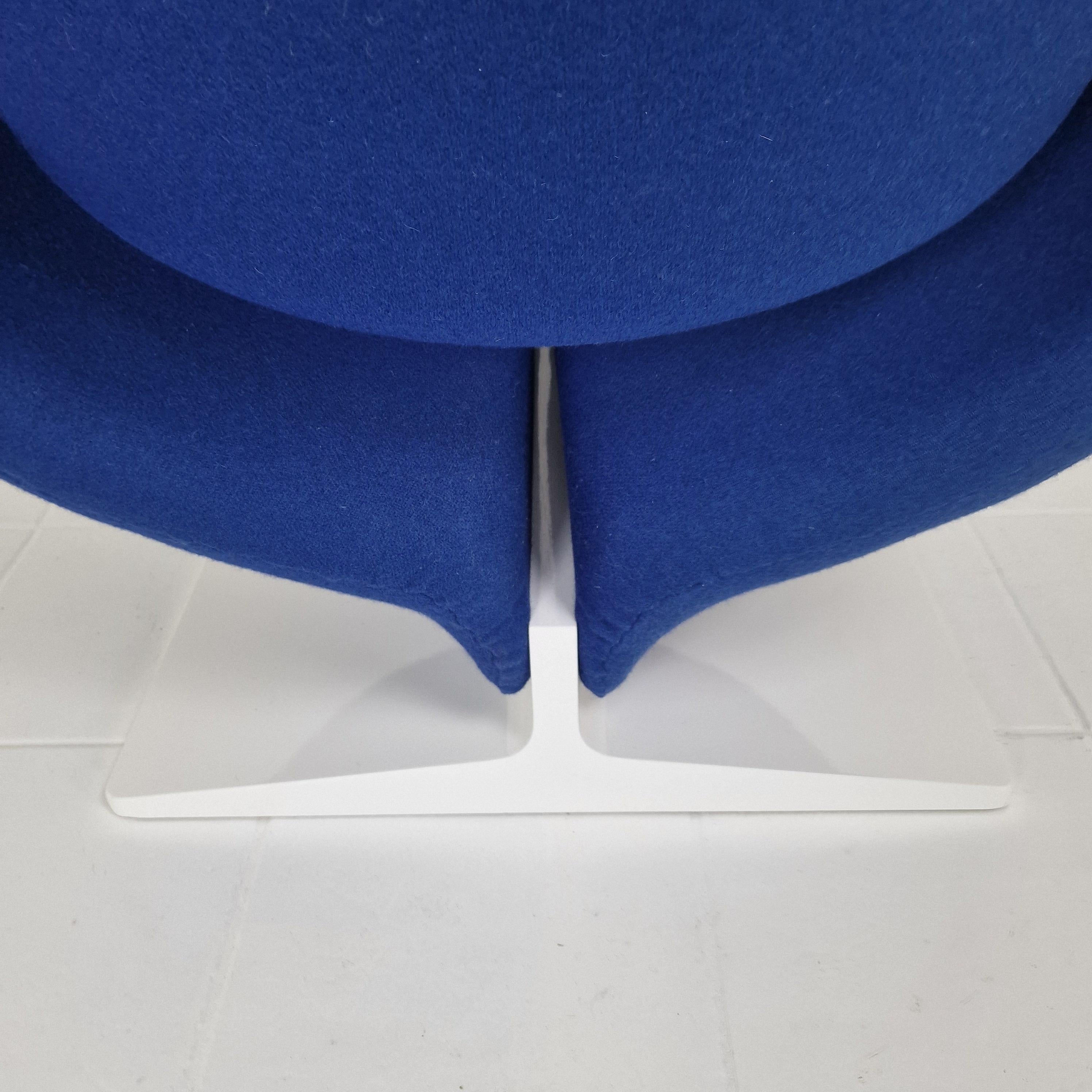 Ribbon Chair by Pierre Paulin for Artifort For Sale 6