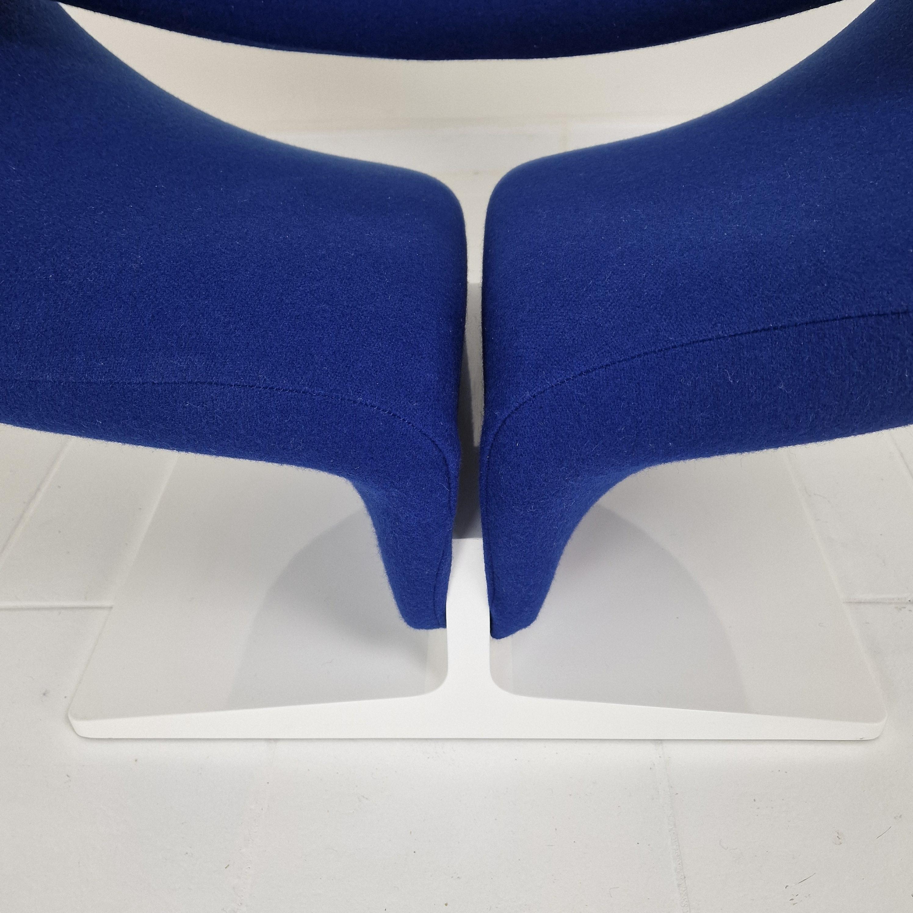 Ribbon Chair by Pierre Paulin for Artifort For Sale 7
