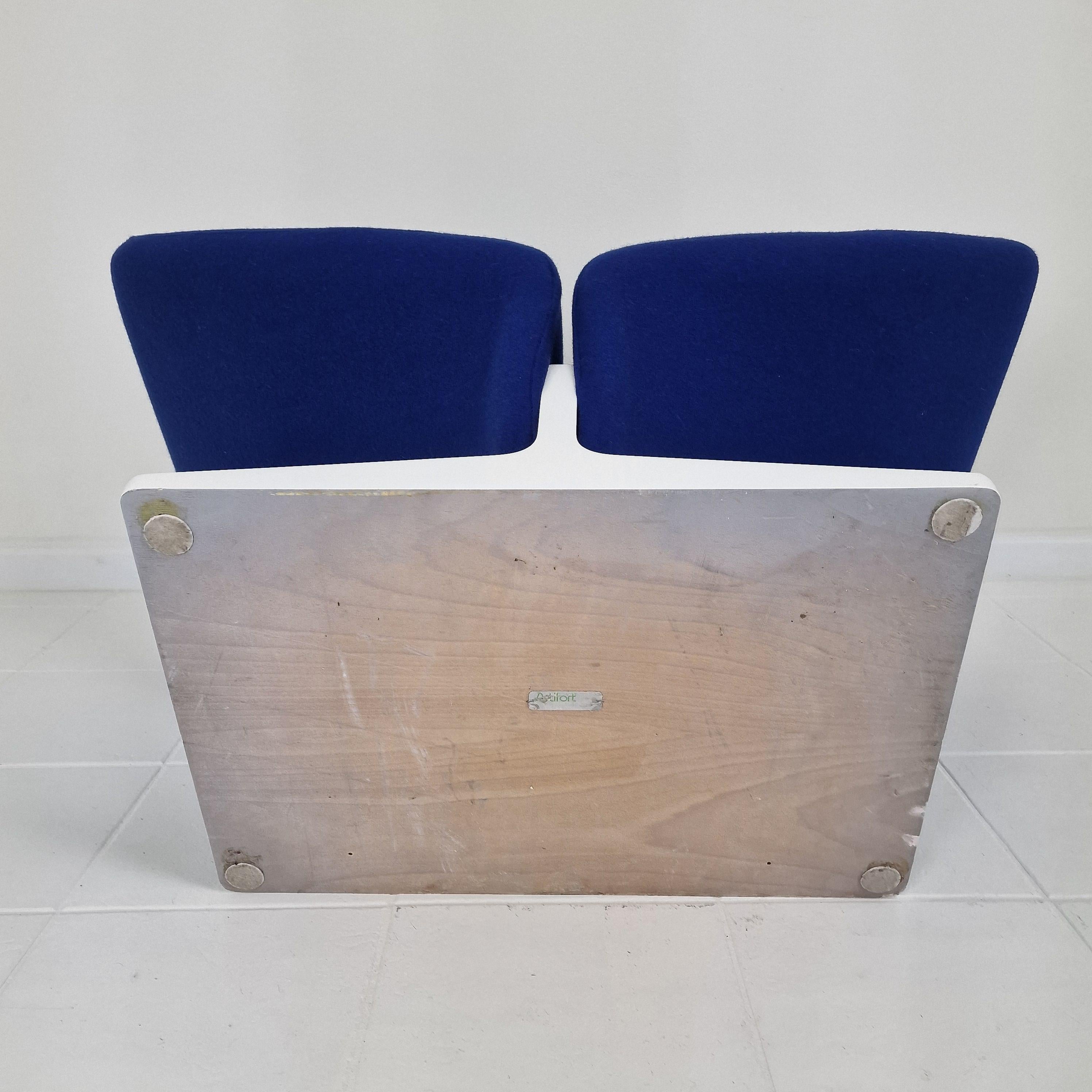 Ribbon Chair by Pierre Paulin for Artifort For Sale 8