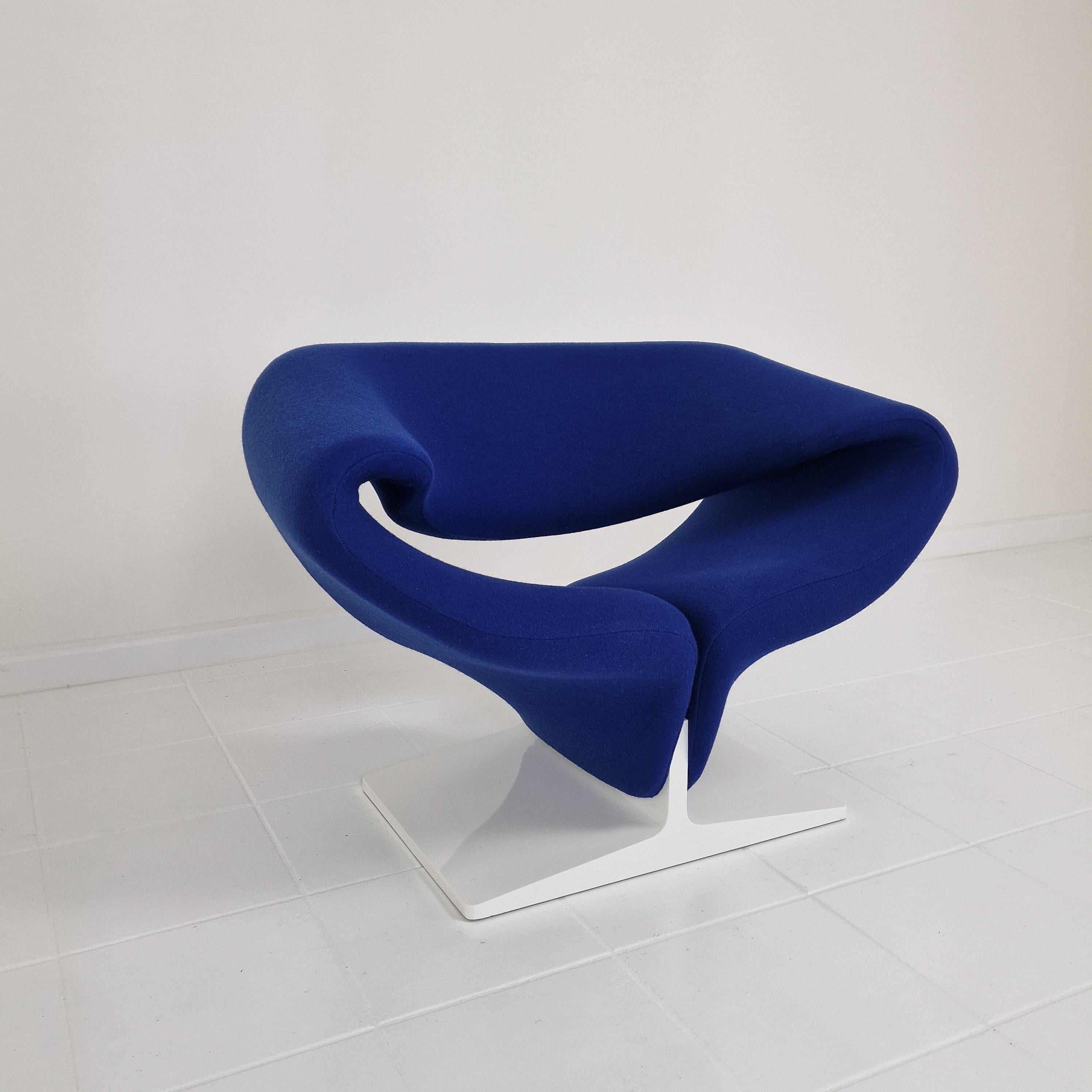 Dutch Ribbon Chair by Pierre Paulin for Artifort For Sale