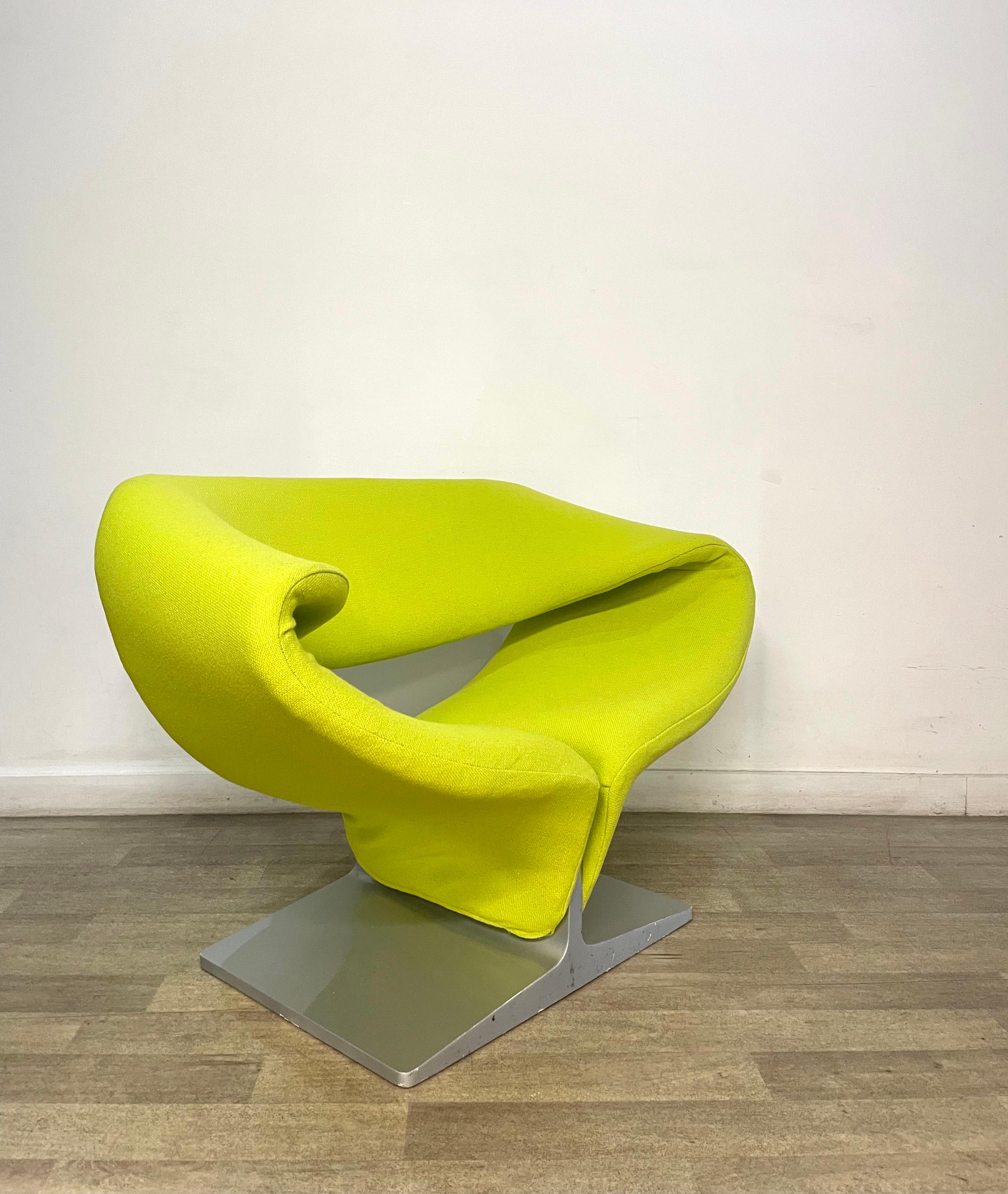 Late 20th Century Ribbon Chair by Pierre Paulin for Artifort