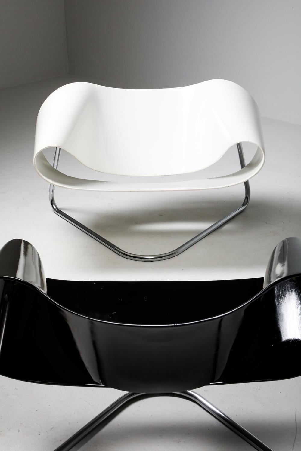 White Ribbon Chair 