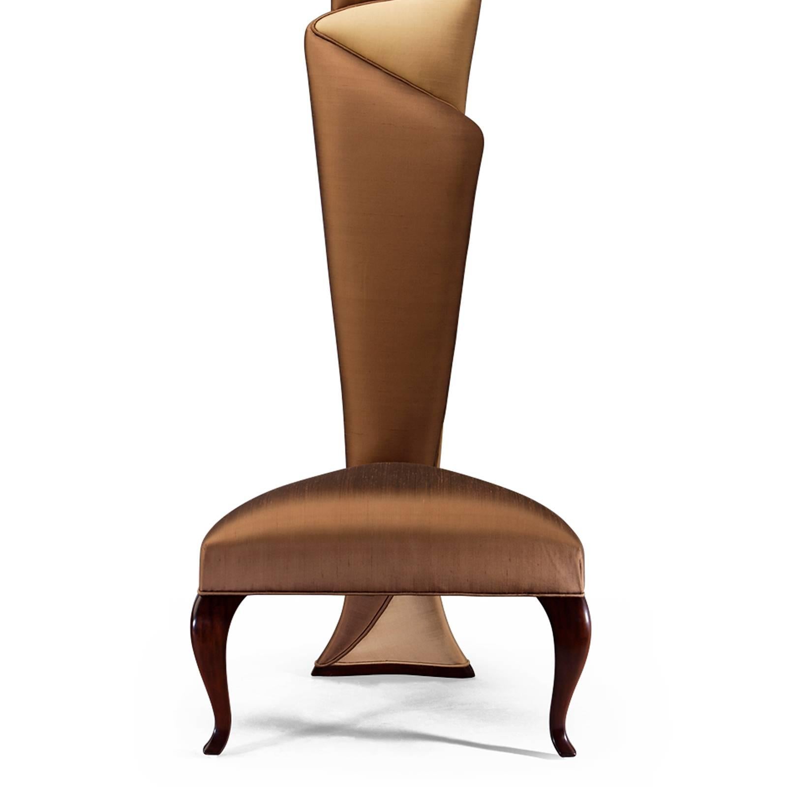 English Ribbon Chair in Solid Mahogany Wood and High Quality Fabric