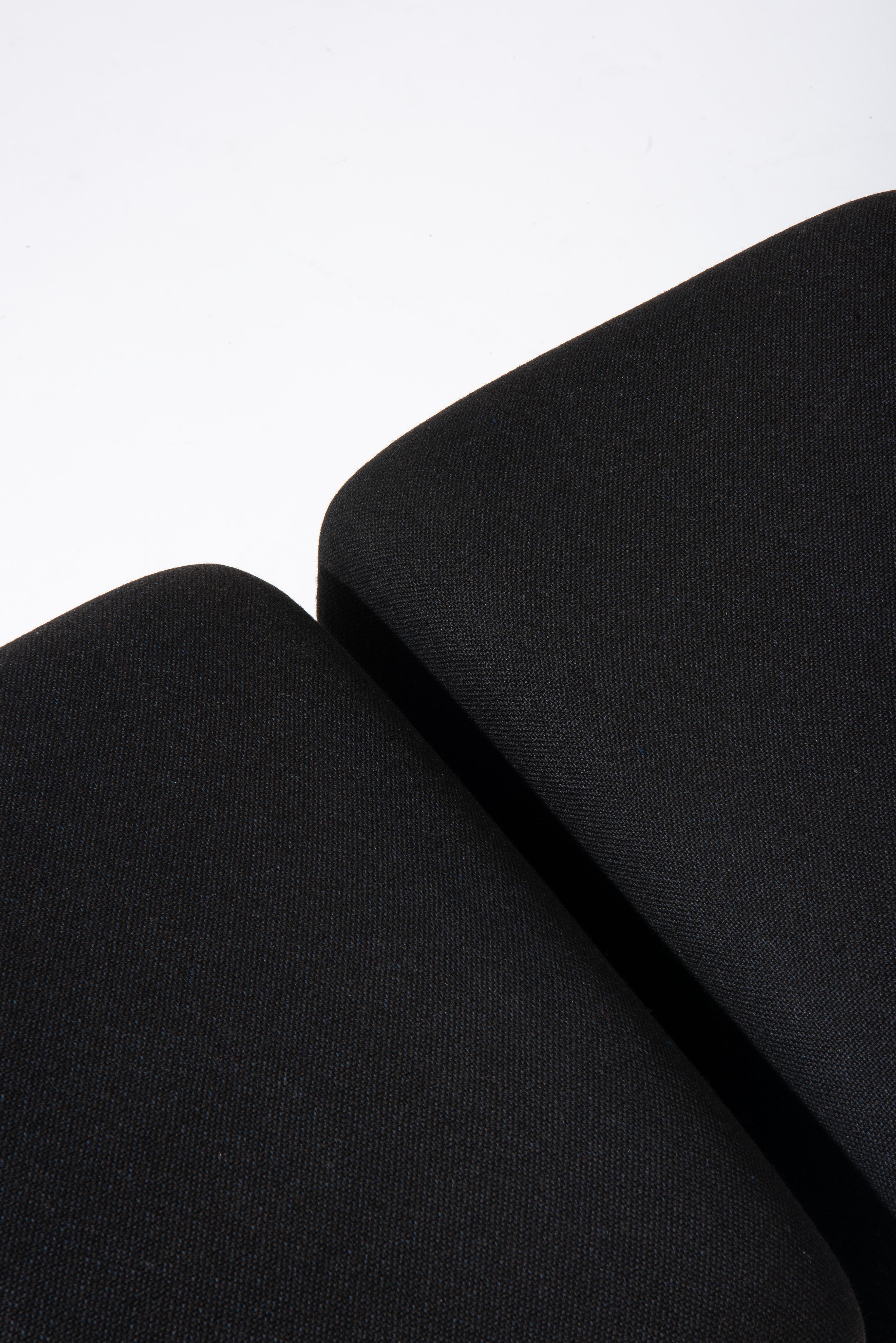 Chaise Ribbon de Pierre Paulin 1