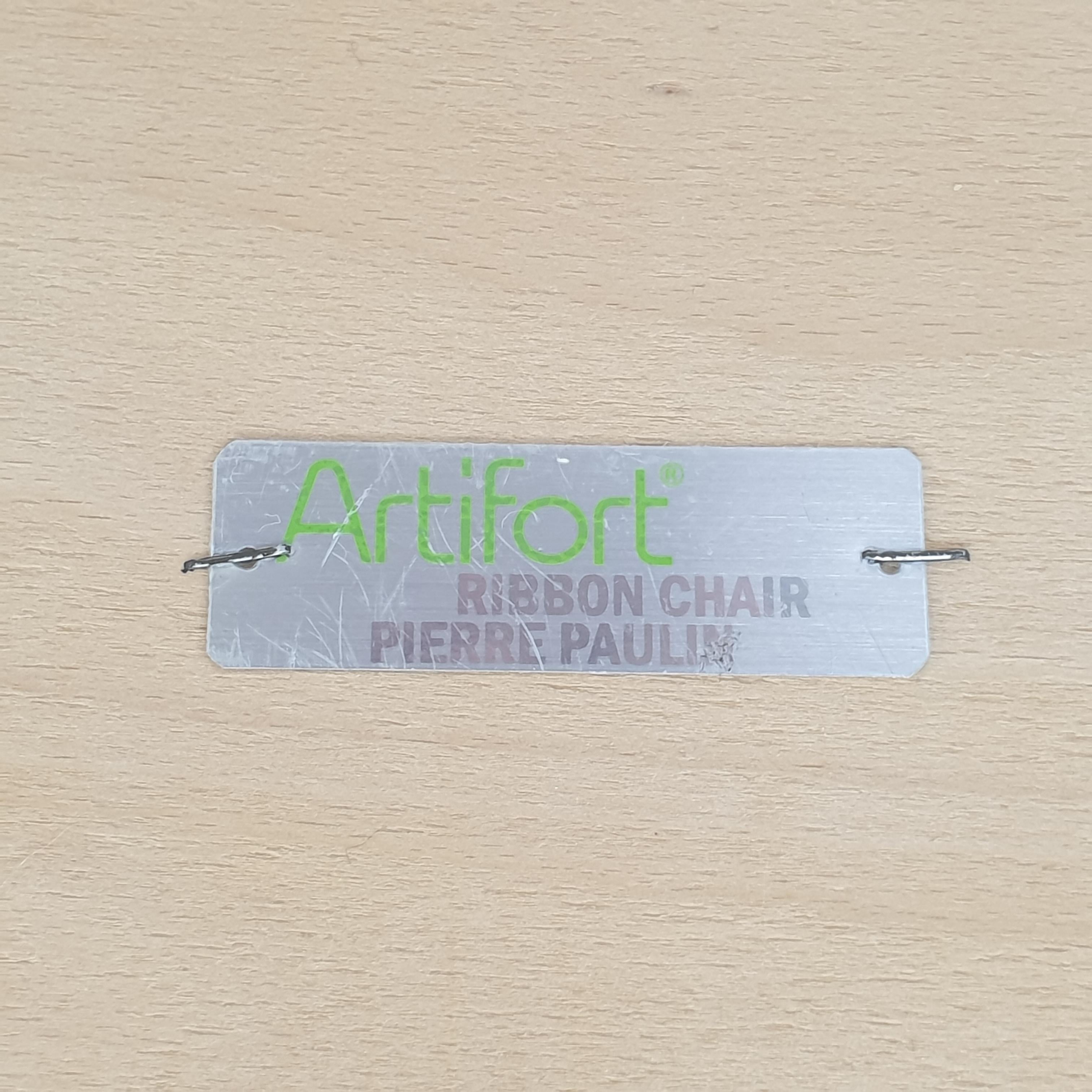 Chaise ruban avec pouf de Pierre Paulin pour Artifort, années 1990 en vente 12