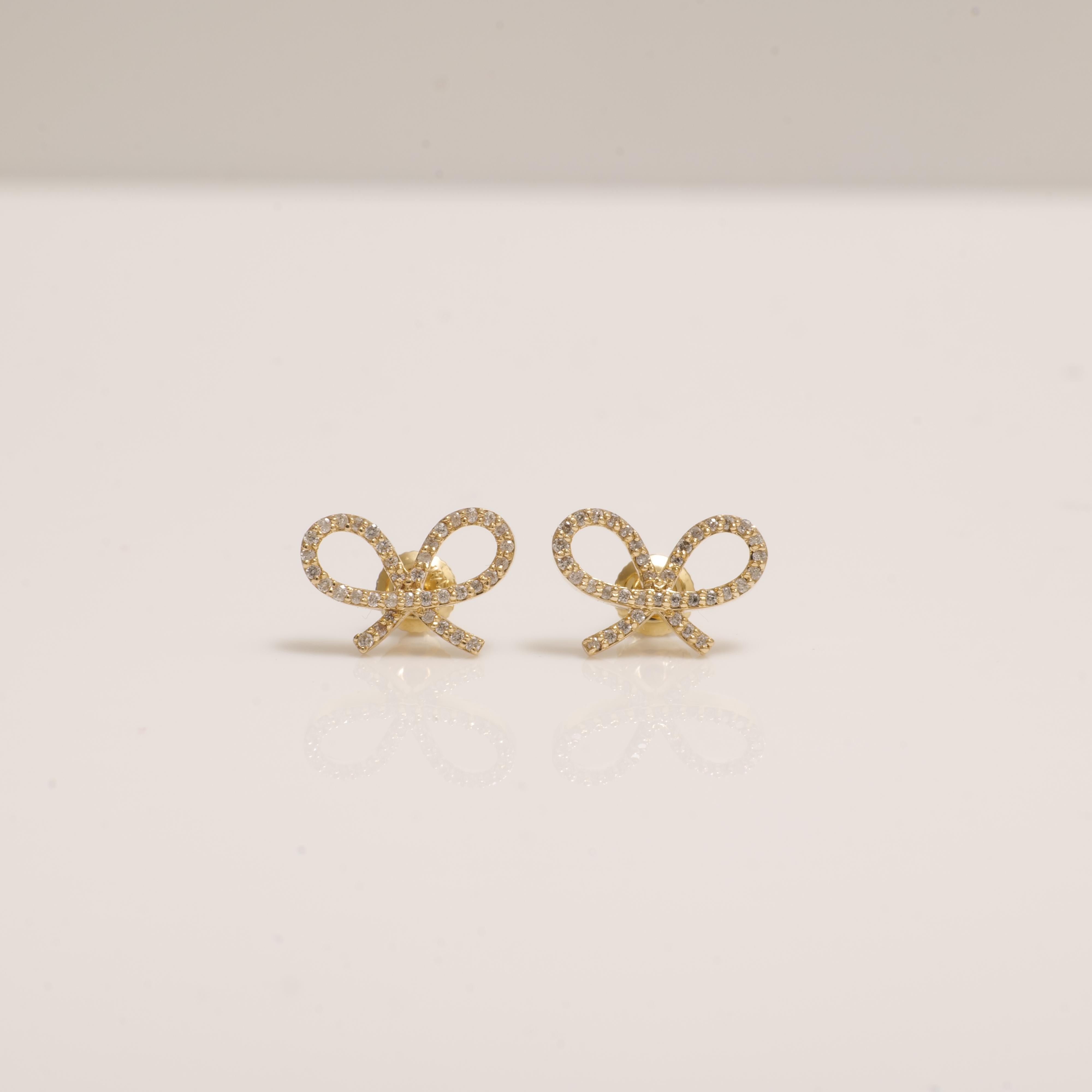 Pendientes de diamantes en oro macizo de 14k (certificado) en Nuevo estado para la venta en New Delhi, DL