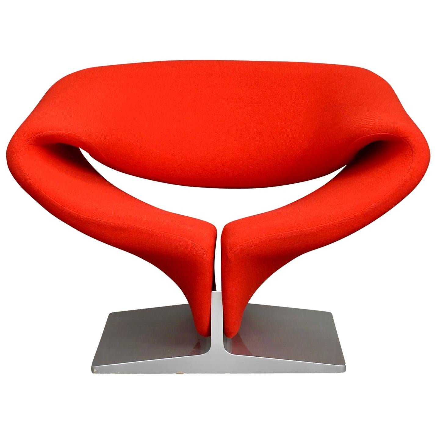 Ribbon Lounge Chair And Ottoman