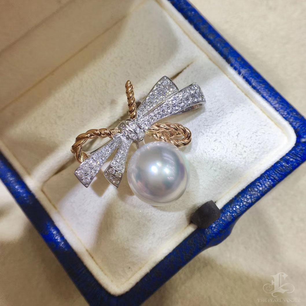 【Lustre Arc】Aurora South Sea Pearl Cocktail Ring in 18K White & Rose Gold For Sale 1