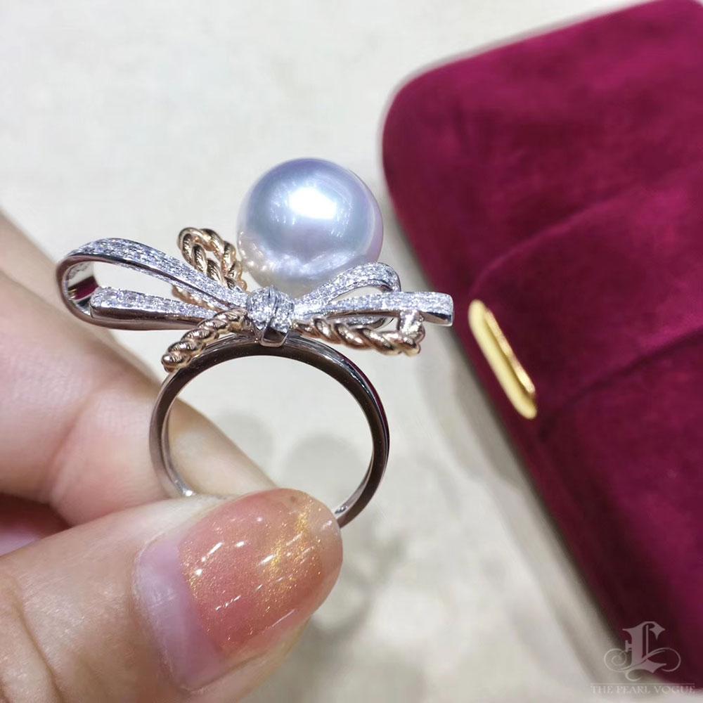 【Lustre Arc】Aurora South Sea Pearl Cocktail Ring in 18K White & Rose Gold For Sale 3