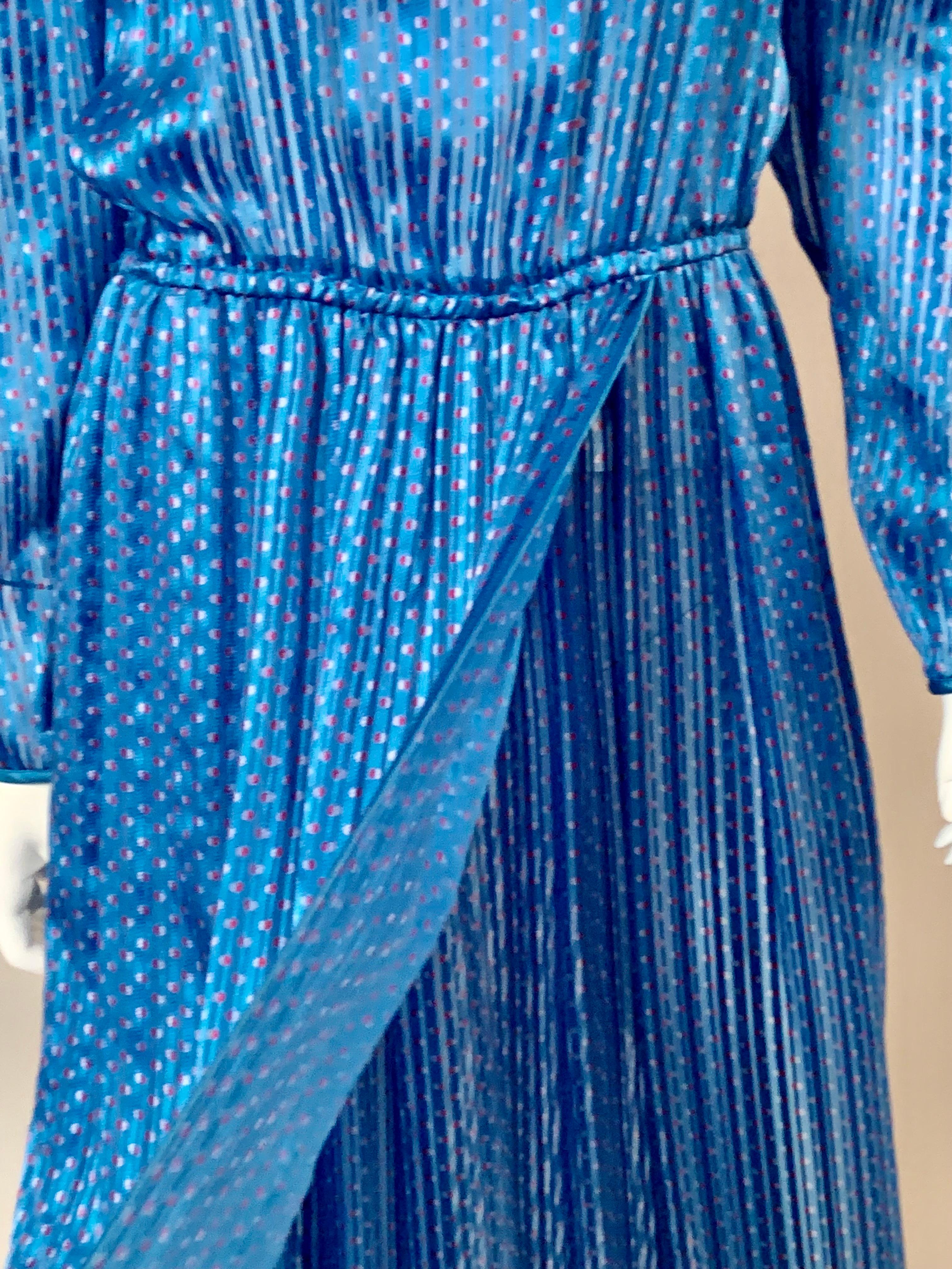 Women's Ribbon Print Silk Dress Retailed by Neiman Marcus For Sale