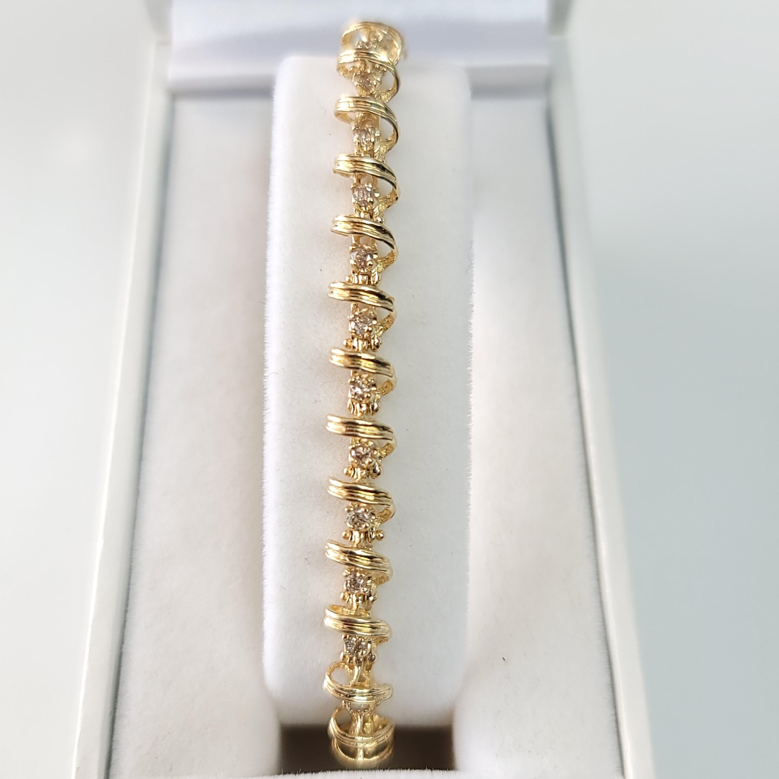 Bracciale tennis con diamanti a nastro 1.00cttw in oro giallo 14k In condizioni Nuovo in vendita a Sugar Land, TX