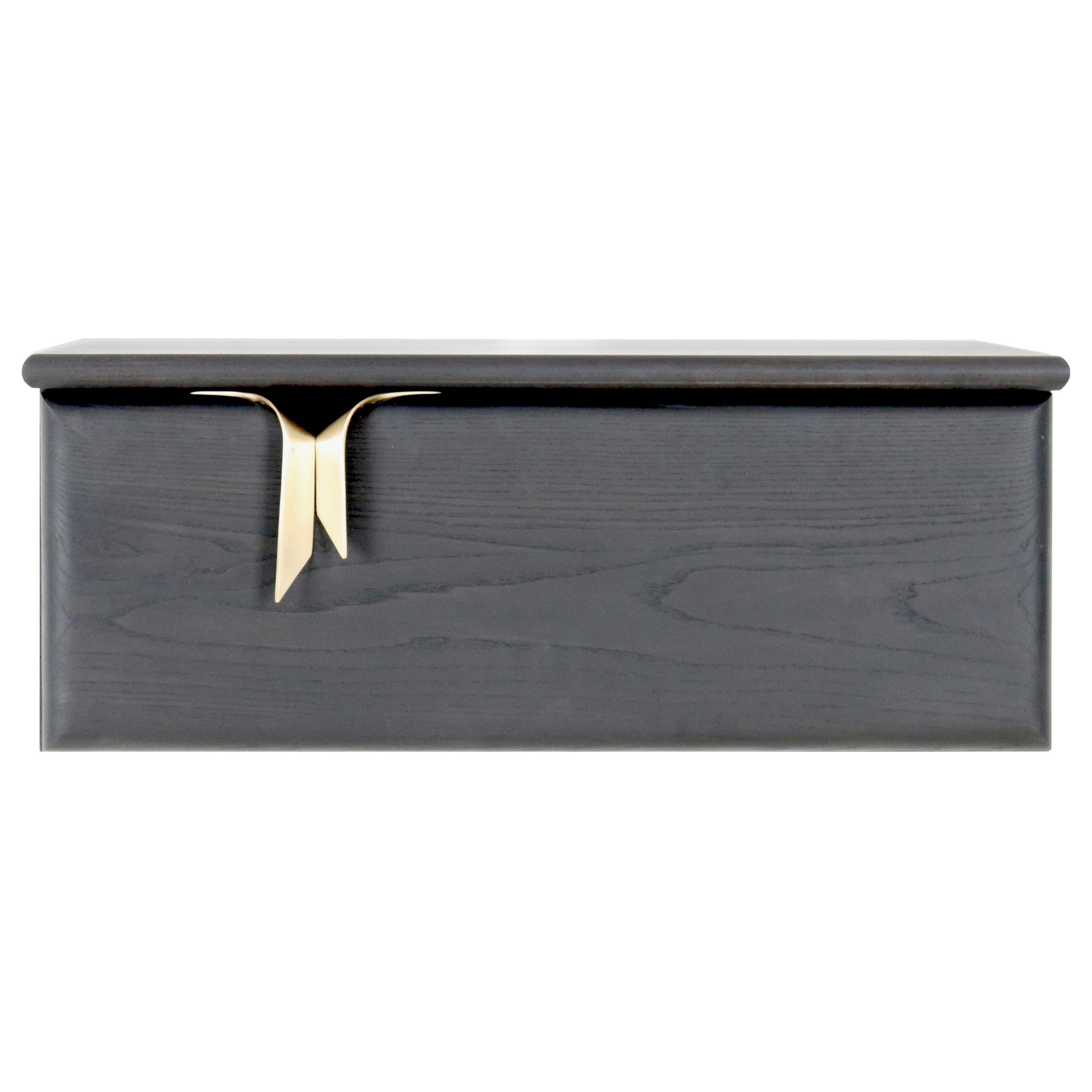 Table de chevet murale Ribbon 1DR avec quincaillerie en bois et bronze noir par Debra Folz