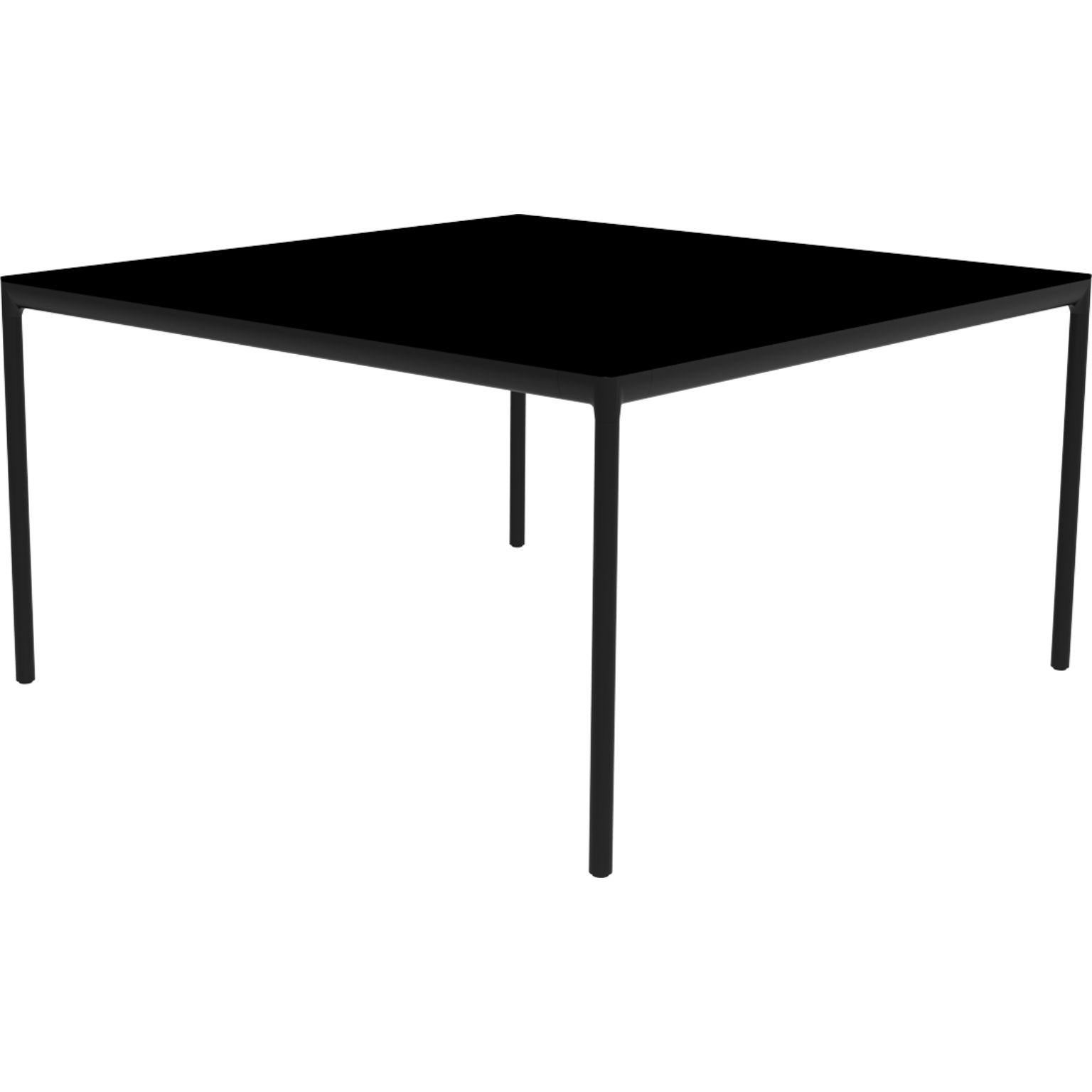 Ribbons black 138 coffee table by MOWEE.
Dimensions: D138 x W138 x H75 cm.
Material: Aluminum and HPL top.
Weight: 23 kg.
Also available in different colors and finishes. (HPL Black Edge or Neolith top).

An unmistakable collection for its