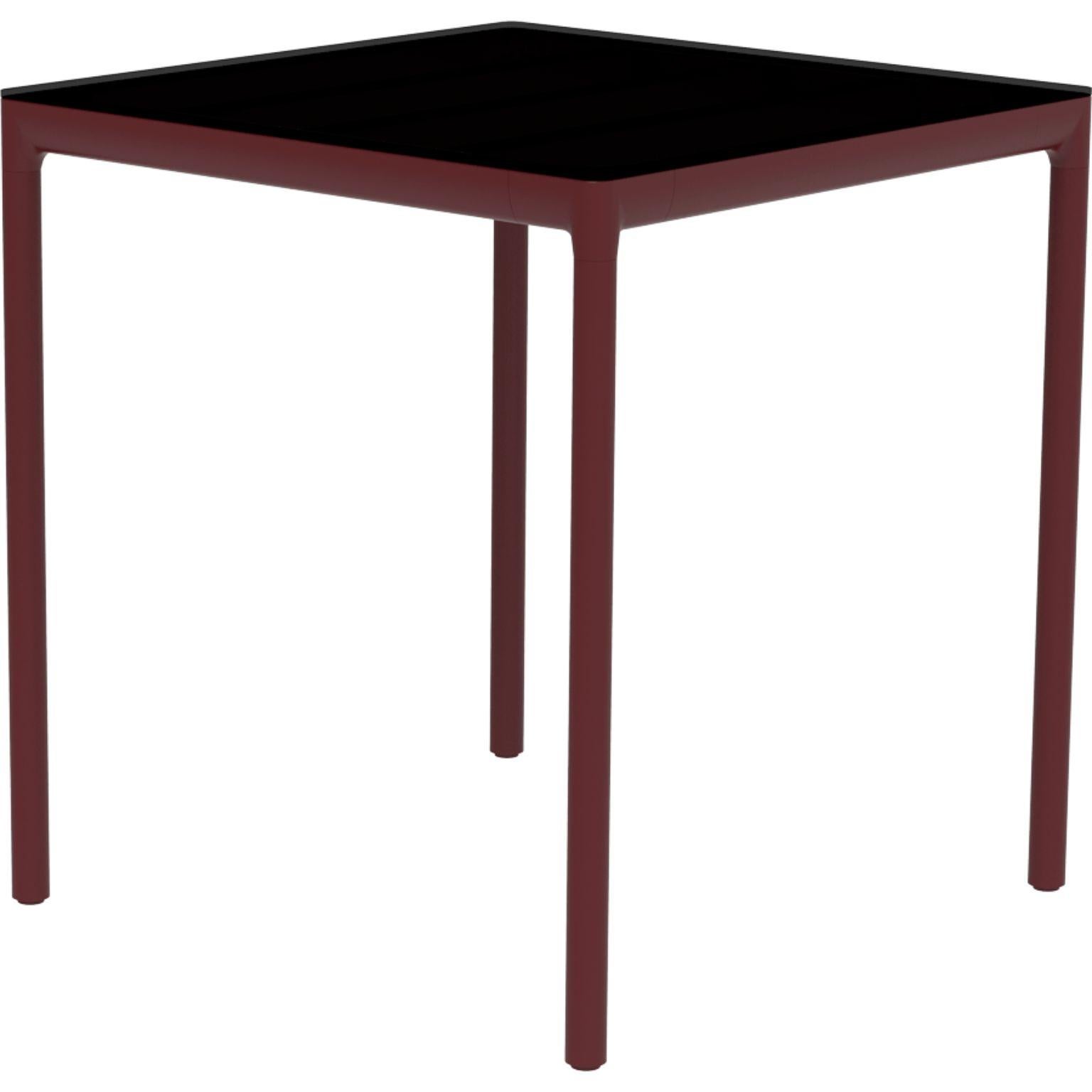 Ribbons Burgundy 70 side table by MOWEE
Dimensions: D70 x W70 x H75 cm.
Material: Aluminum, HPL top.
Weight: 12 kg.
Also available in different colors and finishes. (HPL Black Edge or Neolith top).

An unmistakable collection for its beauty