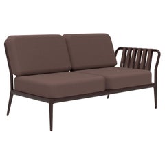 Modulares Sofa mit Schleifen und Schokoladenschliff von Mowee