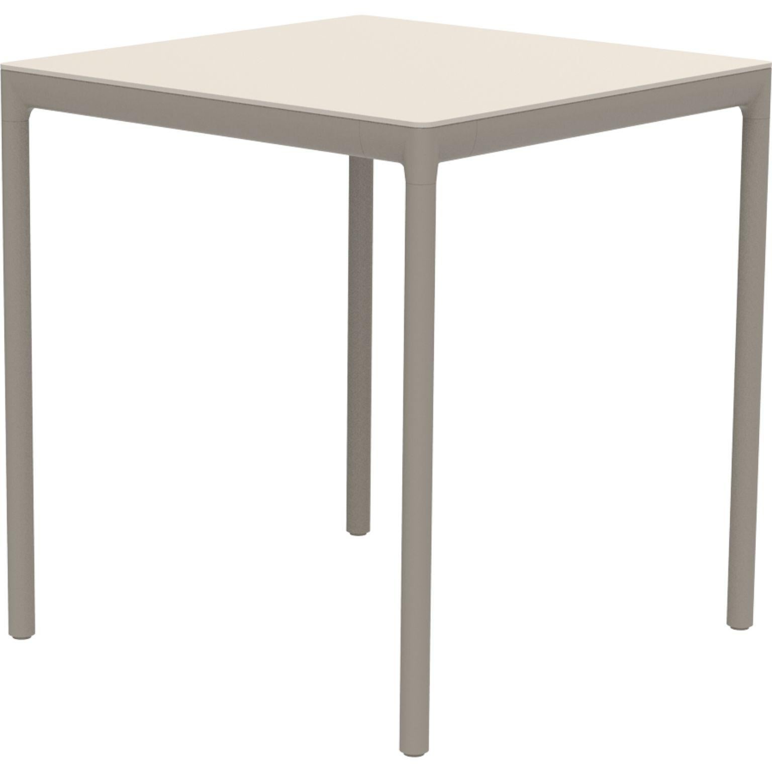 Ribbons cream 70 side table by MOWEE
Dimensions: D70 x W70 x H75 cm.
Material: Aluminum, HPL top.
Weight: 12 kg.
Also available in different colors and finishes. (HPL Black Edge or Neolith top).

An unmistakable collection for its beauty and