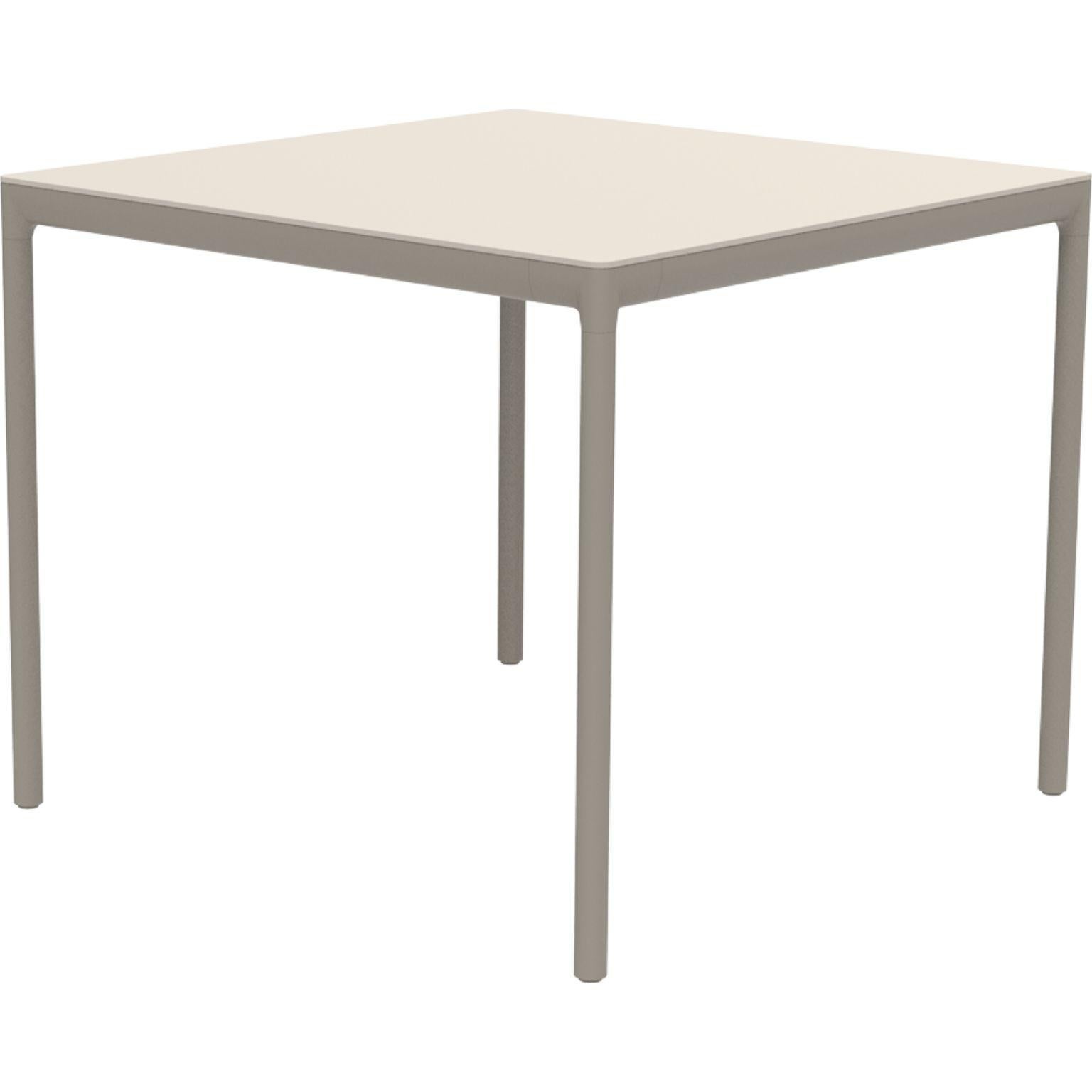 Ribbons cream 90 table by MOWEE
Dimensions: D90 x W90 x H75 cm.
Material: Aluminium and HPL top.
Weight: 16 kg.
Also available in different colors and finishes. (HPL Black Edge or Neolith top).

An unmistakable collection for its beauty and