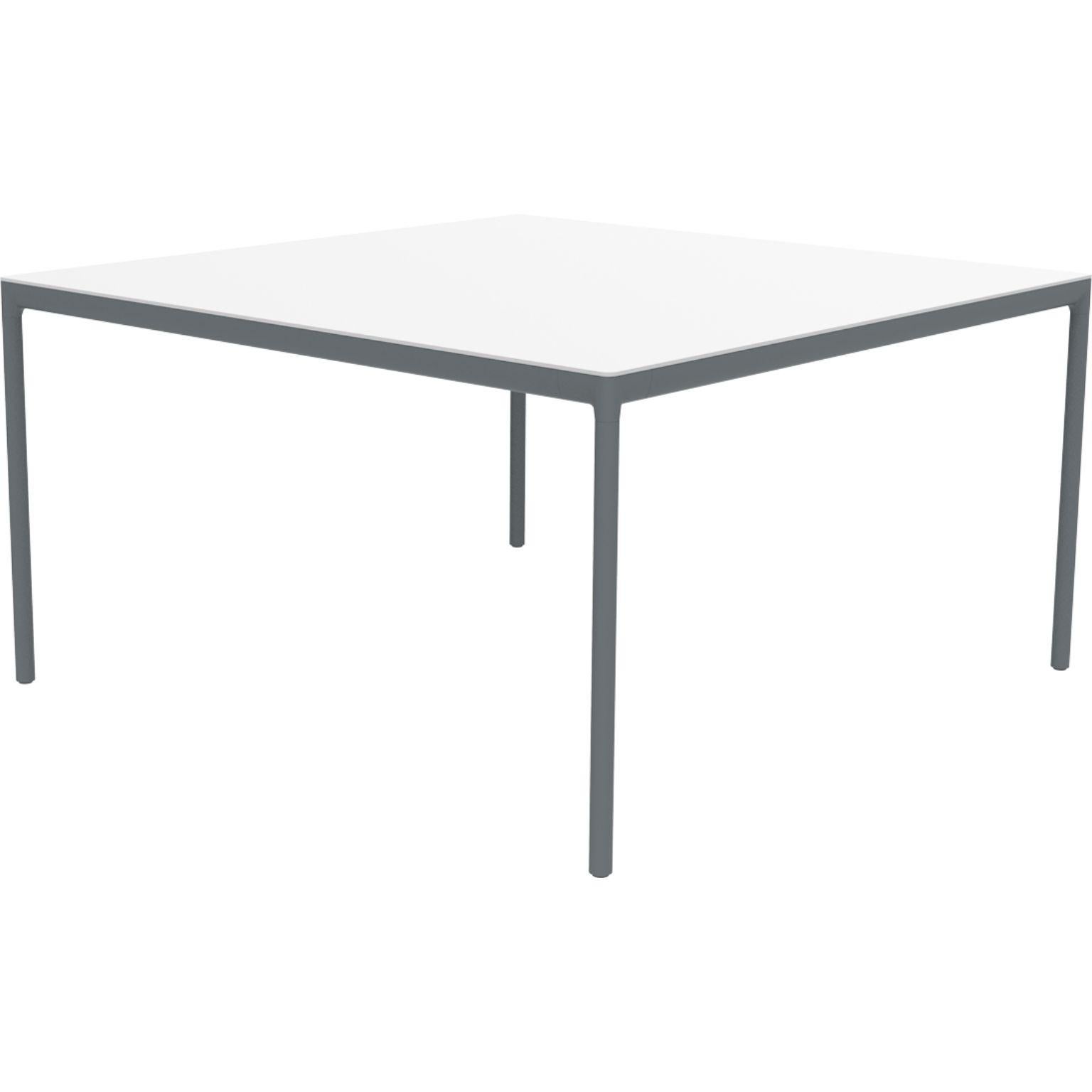Ribbons grey 138 coffee table by MOWEE
Dimensions: D138 x W138 x H75 cm.
Material: Aluminum and HPL top.
Weight: 23 kg.
Also available in different colors and finishes. (HPL Black Edge or Neolith top).

An unmistakable collection for its