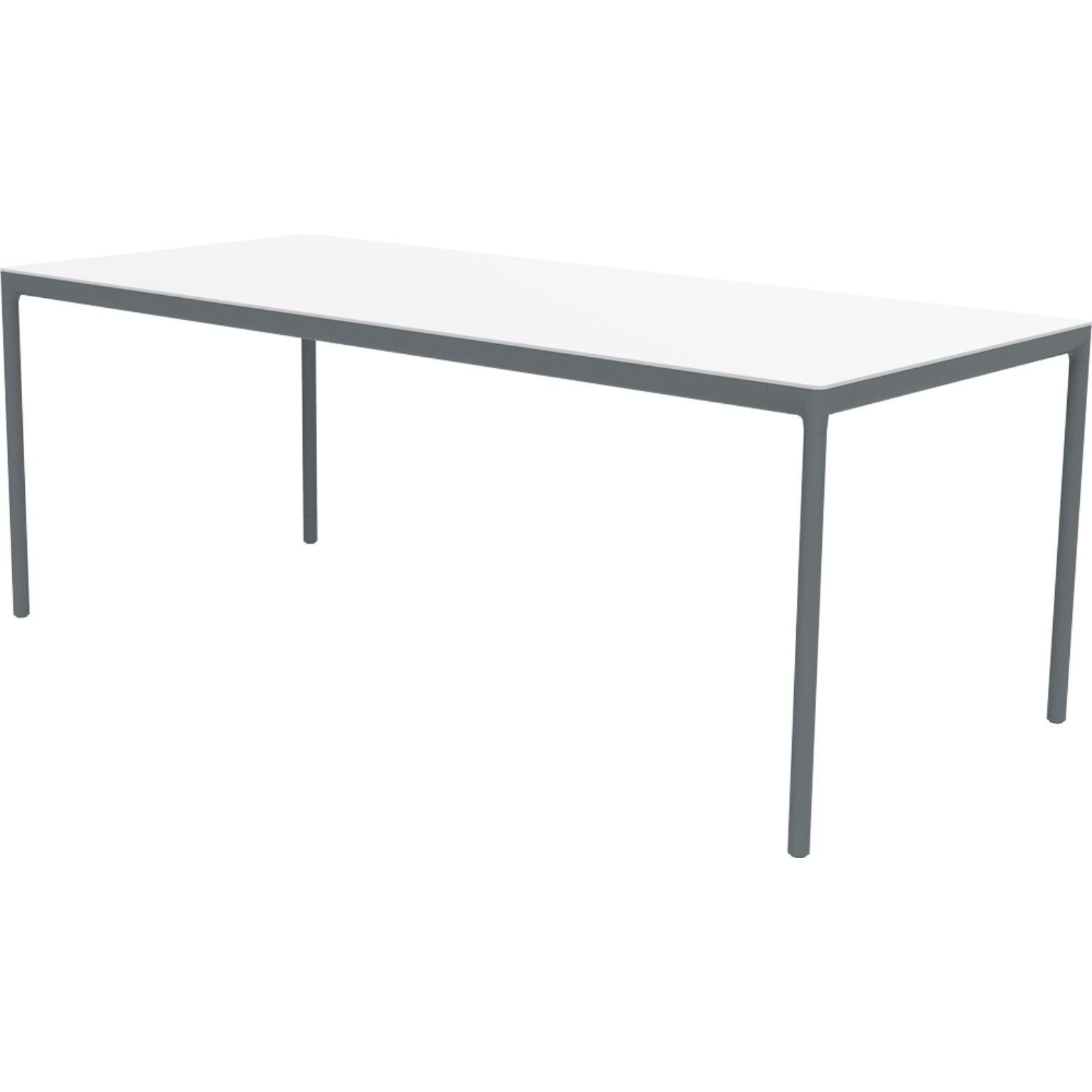 Ribbons grey 200 coffee table by MOWEE
Dimensions: D90 x W200 x H75 cm.
Material: Aluminum and HPL top.
Weight: 25 kg.
Also available in different colors and finishes. (HPL Black Edge or Neolith top). 

An unmistakable collection for its
