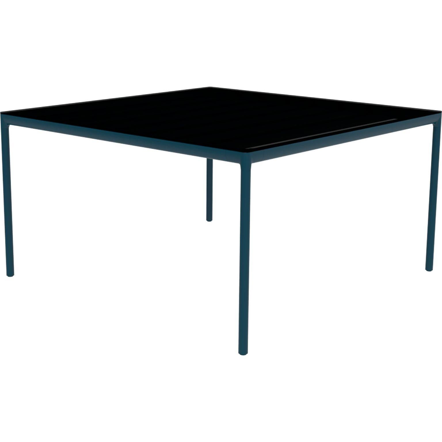 Ribbons navy coffee 138 table by Mowee.
Dimensions: D138 x W138 x H75 cm.
Material: Aluminum and HPL top.
Weight: 23 kg.
Also available in different colors and finishes. (HPL Black Edge or Neolith top).

An unmistakable collection for its