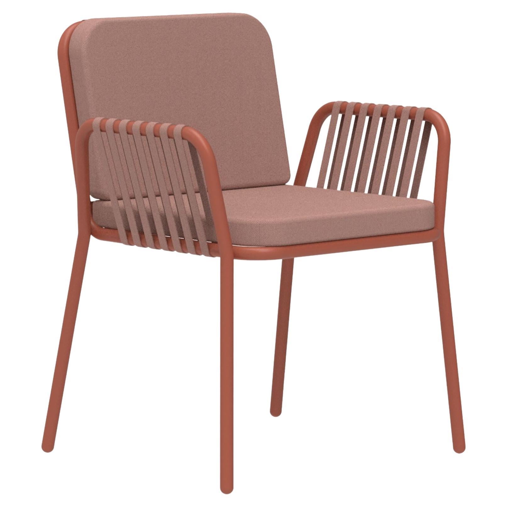 Lachs-Sessel mit Bändern von MOWEE im Angebot
