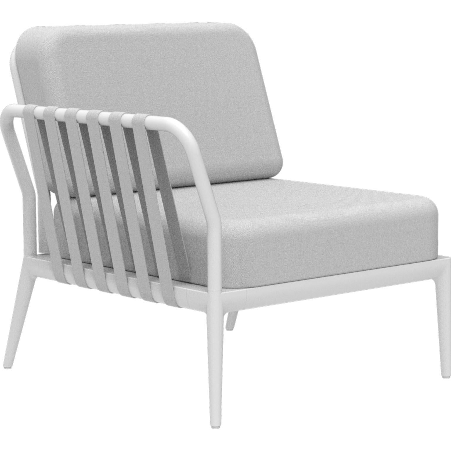 Ribbons White Right modular sofa by MOWEE
Dimensions: D83 x W80 x H81 cm (seat height 42 cm)
Material: Aluminium and upholstery
Weight: 19 kg
Also available in different colors and finishes. 

An unmistakable collection for its beauty and