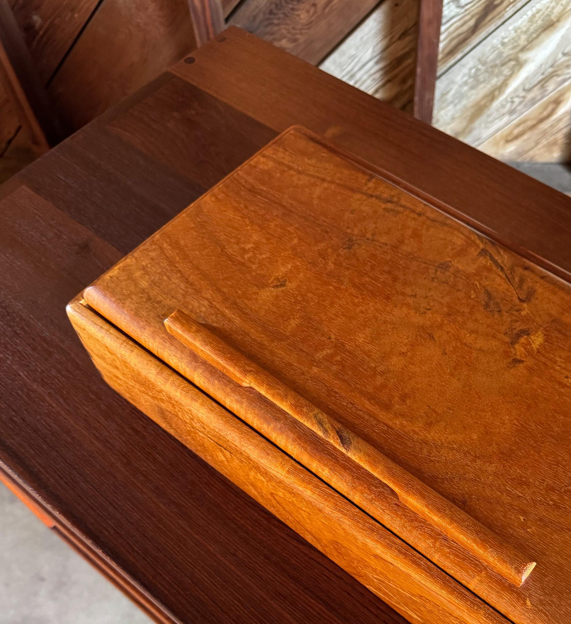 Hand-Crafted Ricardo Dellera Handcrafted Koa Wood Box, Hawaii, 20th Century
