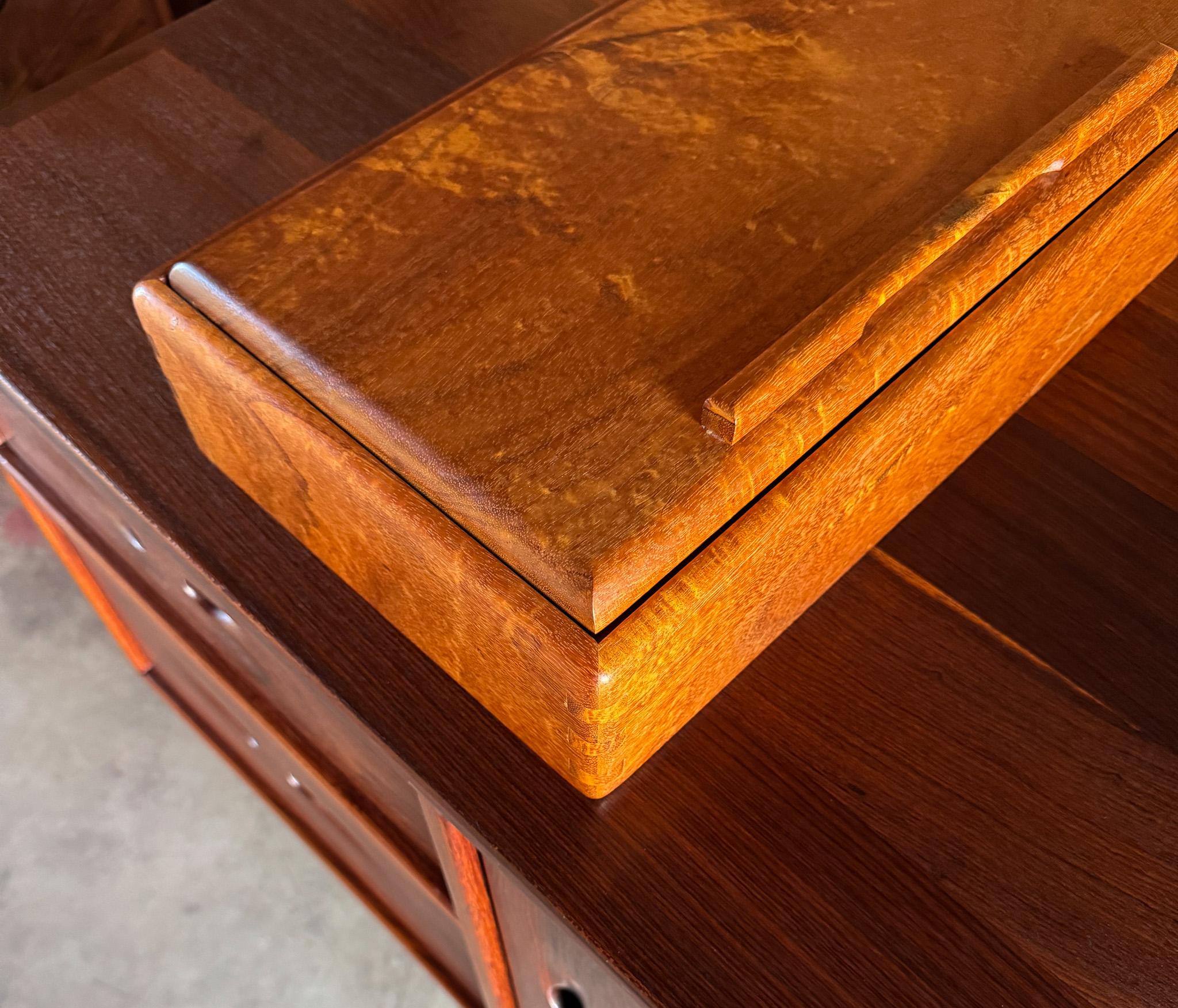 Ricardo Dellera Handcrafted Koa Wood Box, Hawaii, 20th Century In Good Condition In San Juan Capistrano, CA