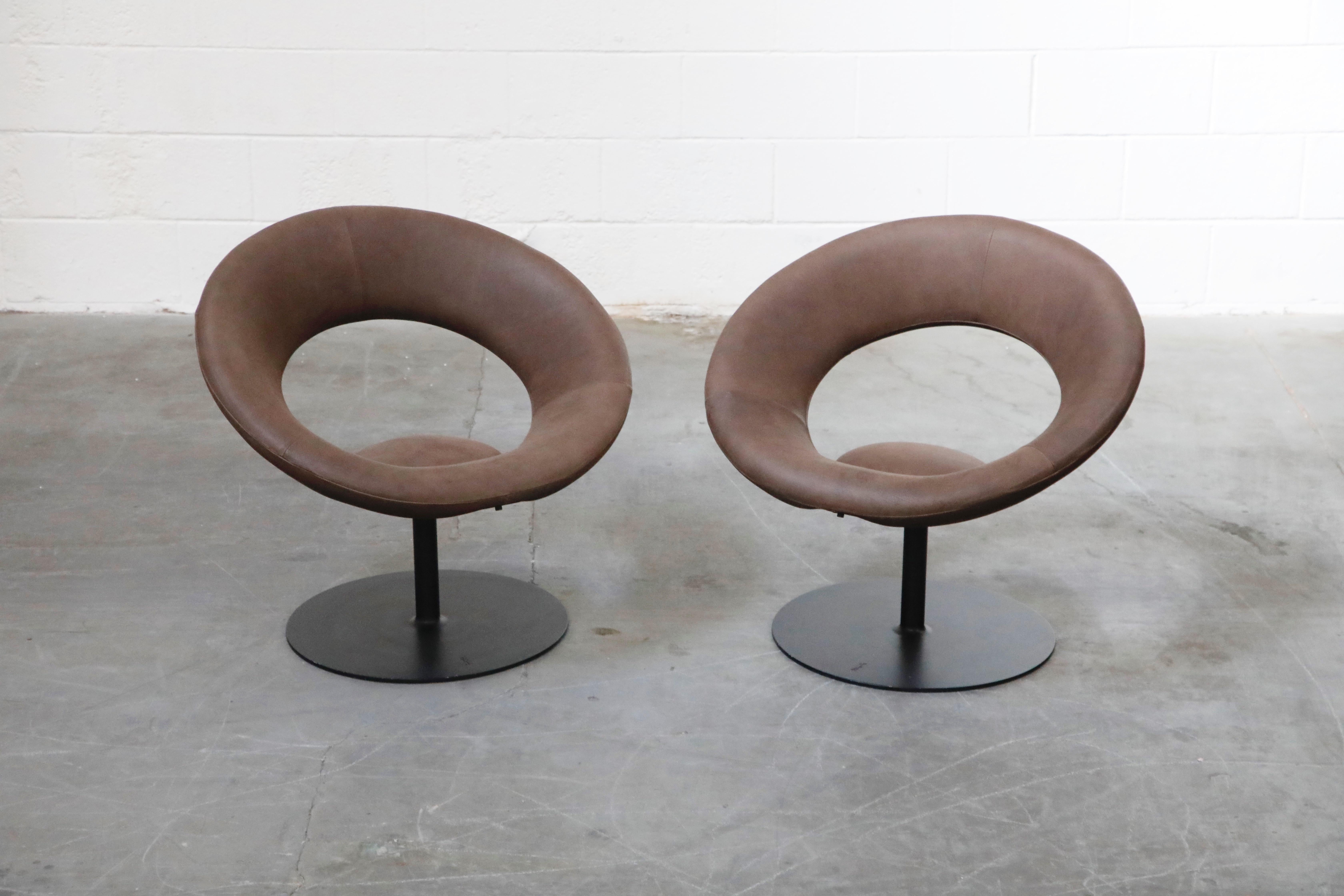 Late 20th Century Ricardo Fasanello 'Anel' Leather Lounge Swivel Chairs, 1987, Signed Pair