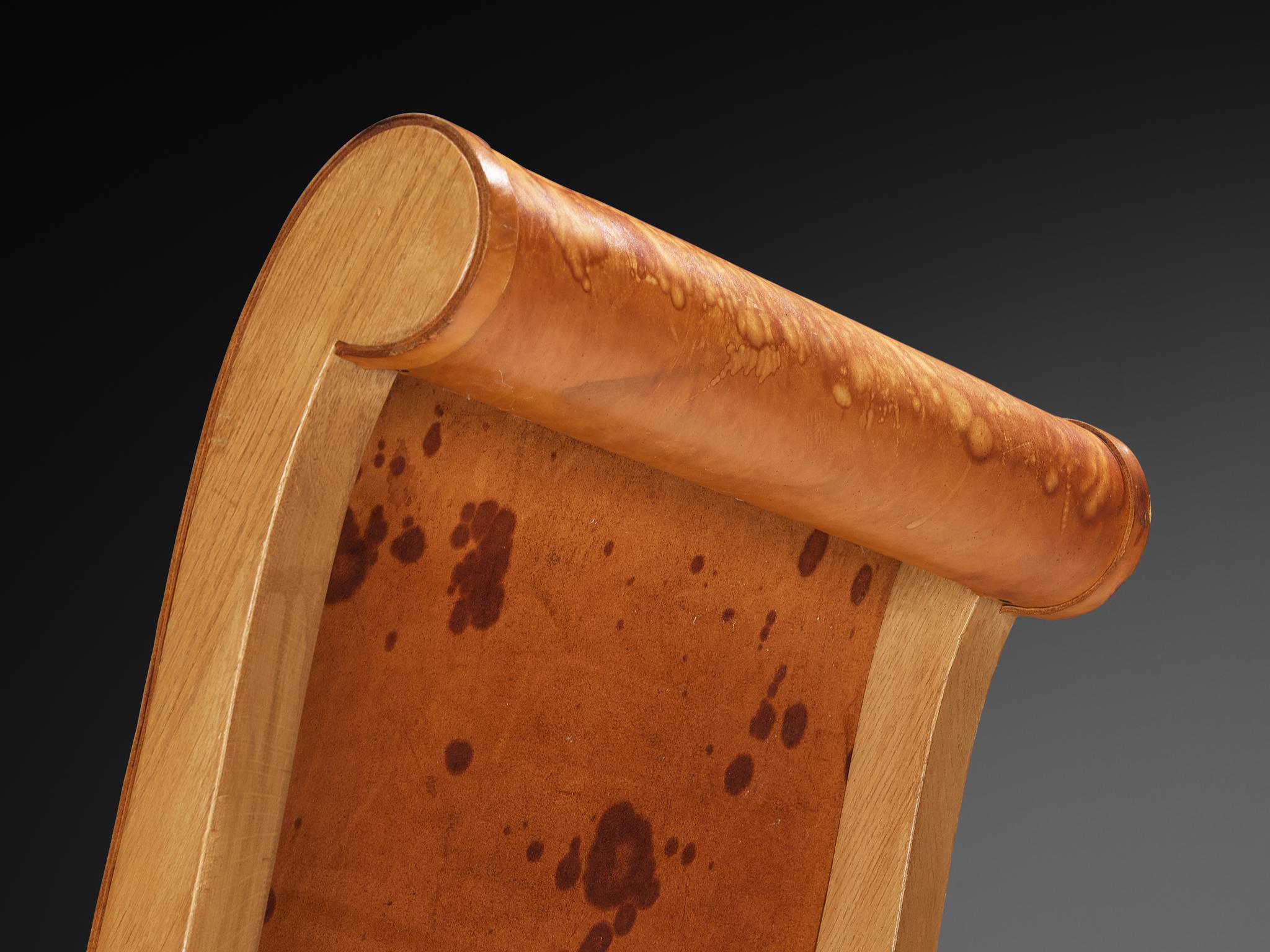 Ricardo Legorreta 'Butaque' Armchair in Oak and Leather en venta 1