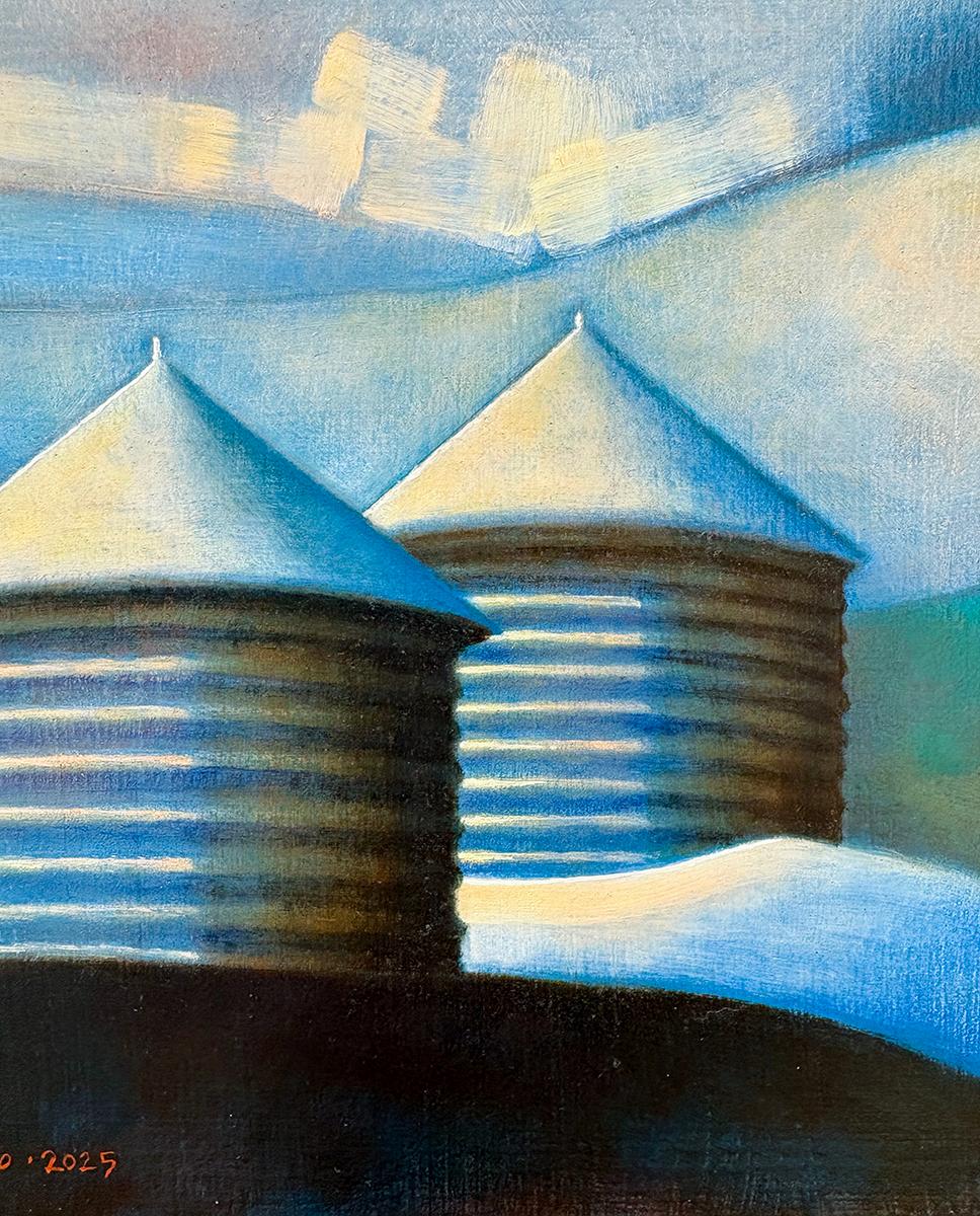 Silos metallici sul Mud Creek (paesaggio agricolo in bianco e blu) - Painting di Ricardo Mulero 