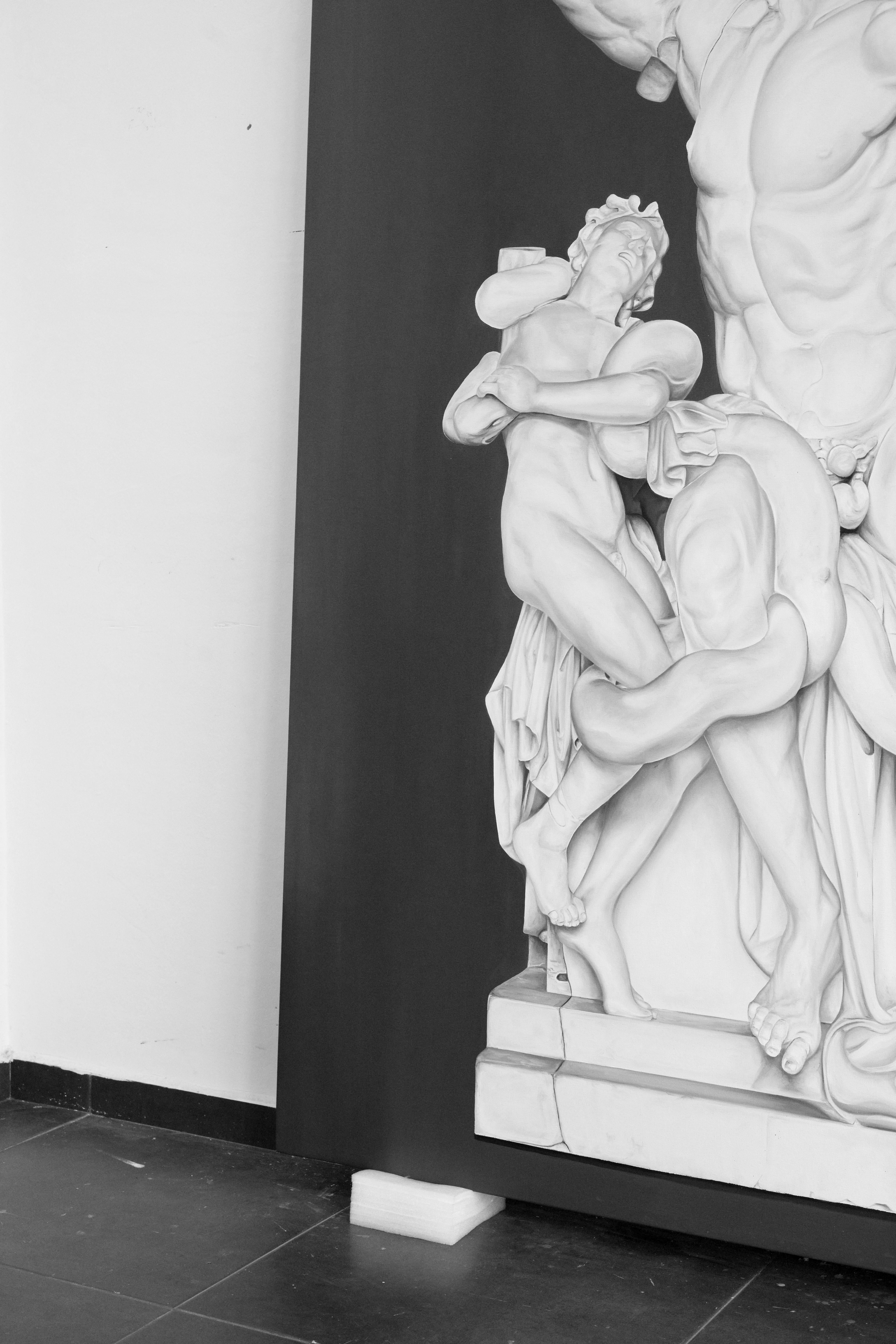 Laocoonte e i suoi figli di Ricardo Rodriguez Cosme - Olio su tela in vendita 7