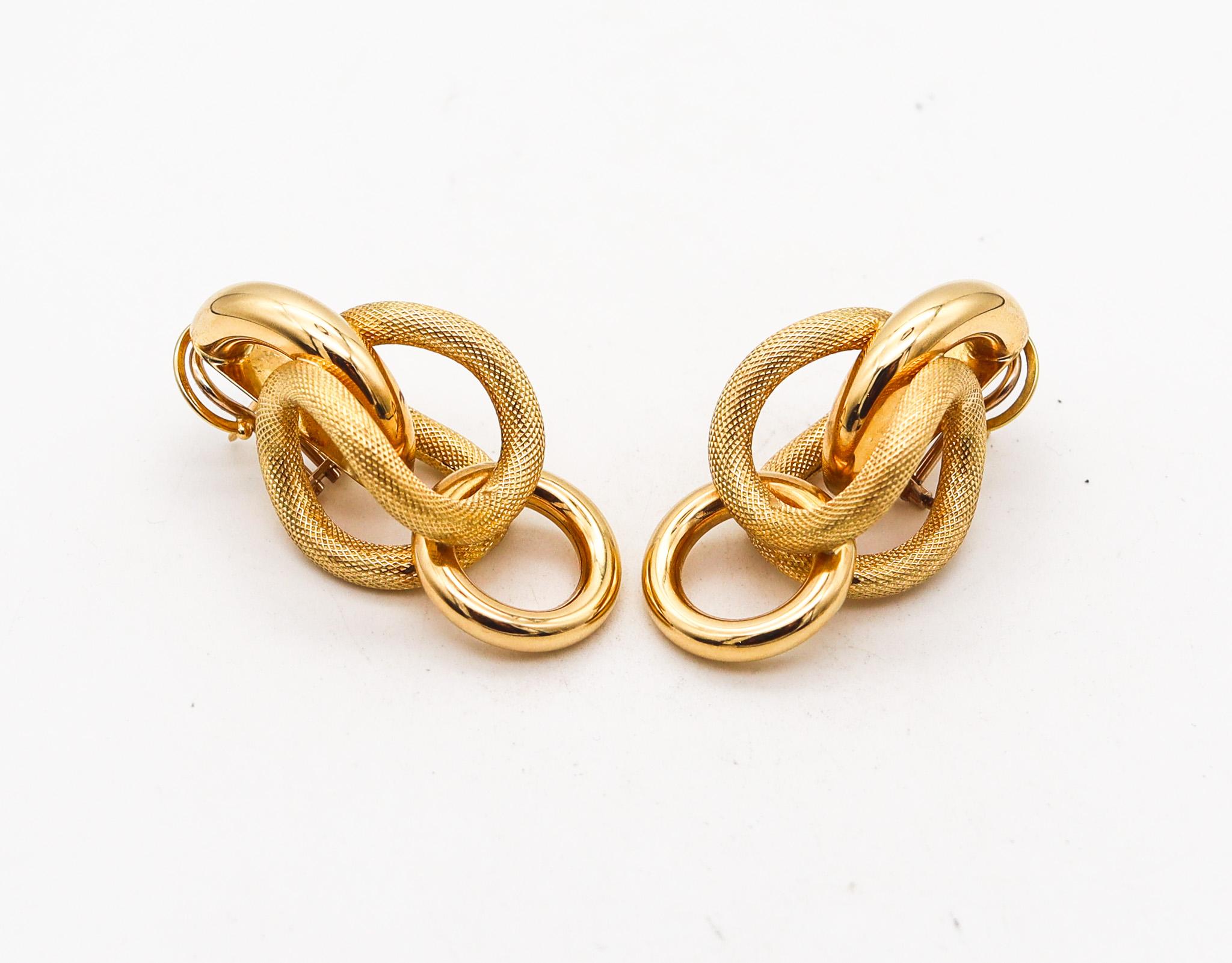 Modernist Riccardo Marotto Sculptural Tubular Earrings In Textured 18Kt Yellow Gold For Sale