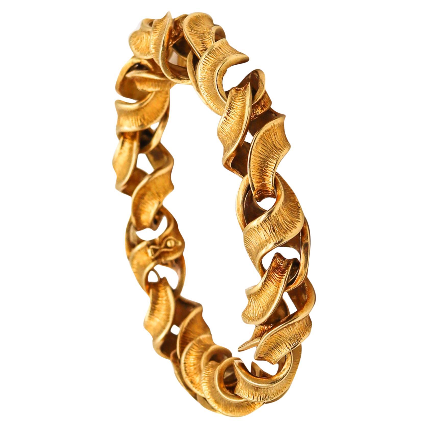 Riccardo Masella 1960 Modernist Twisted Bracelet In Solid 18Kt Yellow Gold For Sale