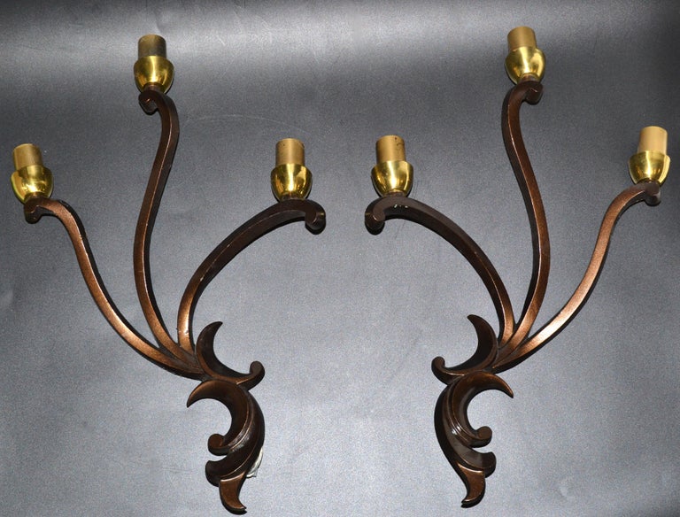 Riccardo Scarpa Bronze Sconces & Shades, Wall Lights Art Deco Italy 1950, Pair For Sale 7