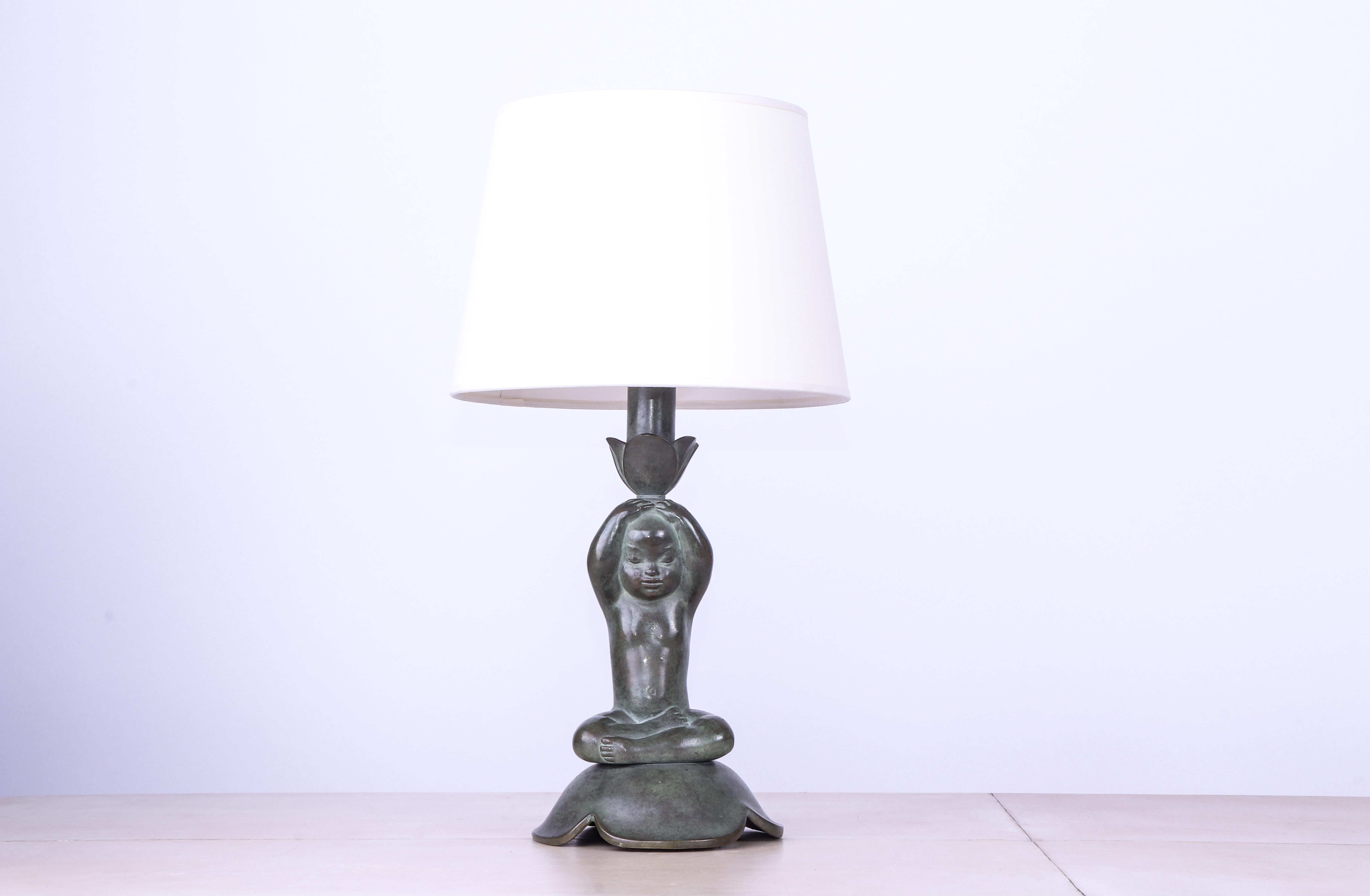 Mid-20th Century Riccardo Scarpa Patinated Bronze Art Deco Table Lamp For Sale