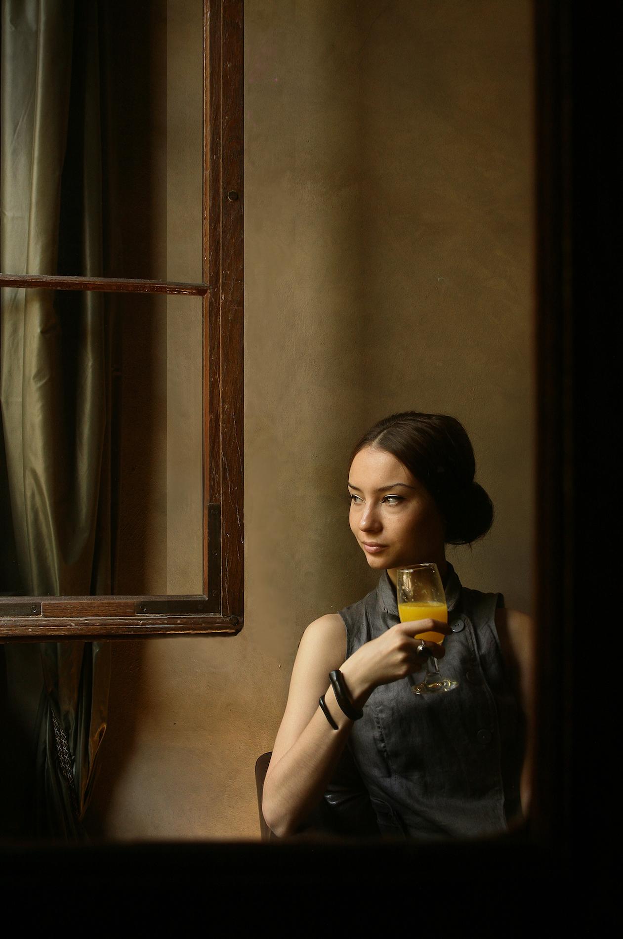 H 14-15 est une photographie en édition limitée de l'artiste contemporain français Riccardo Varini. 

Cette photographie est vendue non encadrée en tant que tirage uniquement. Il est disponible en deux tailles :
*45 × 30 cm (17.7 × 11.8 in), édition
