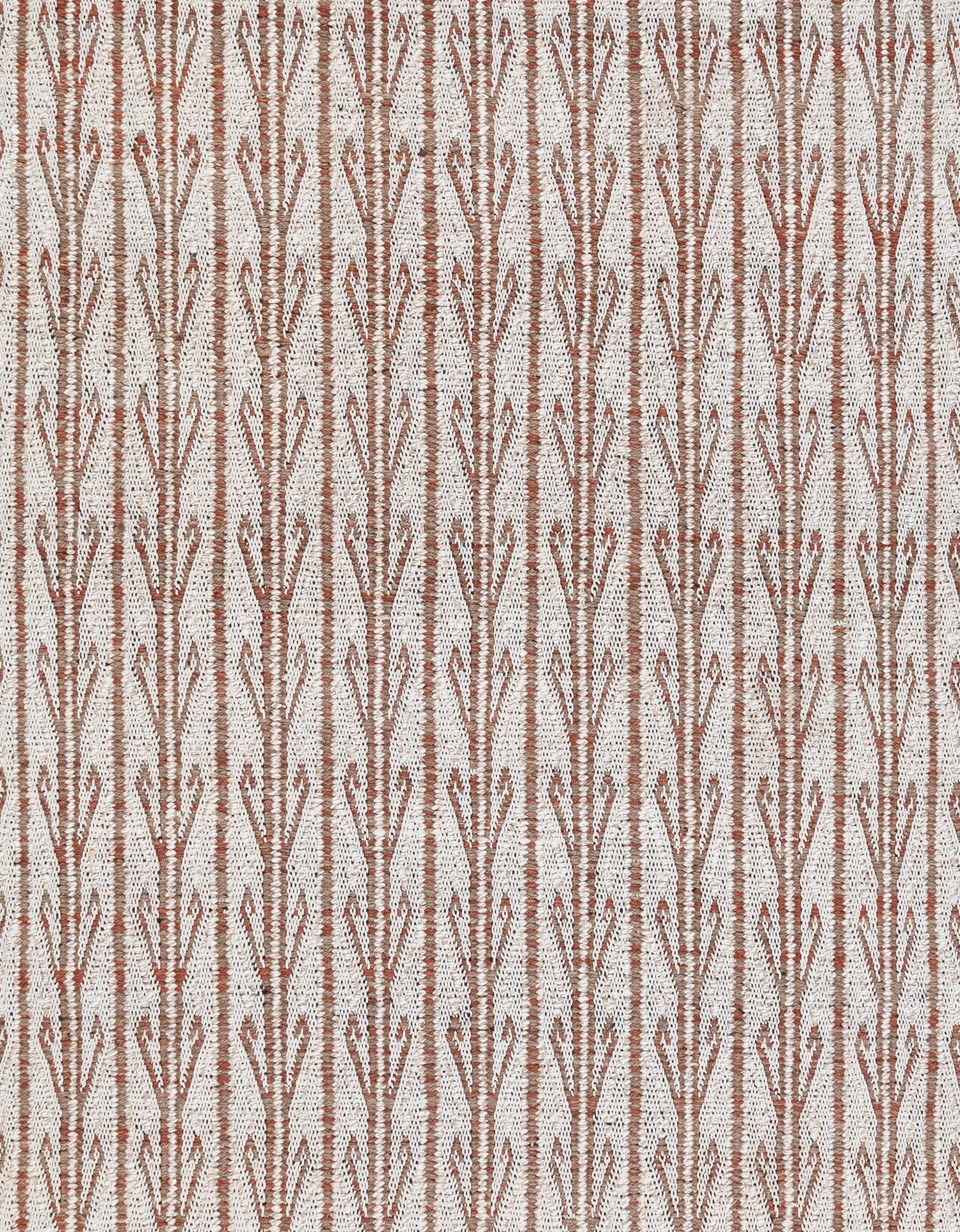 NASIRI läutet eine neue Ära von Flachgewebe-Teppichen ein, die sich durch Textur und Dimension auszeichnen und ein luxuriöses Aussehen bieten, wie man es von anderen Flachgeweben nicht kennt.  Wir erweitern unsere Collection'S kontinuierlich, indem