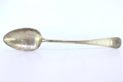 Rice and serving spoon in guilloche silver with a monogram card