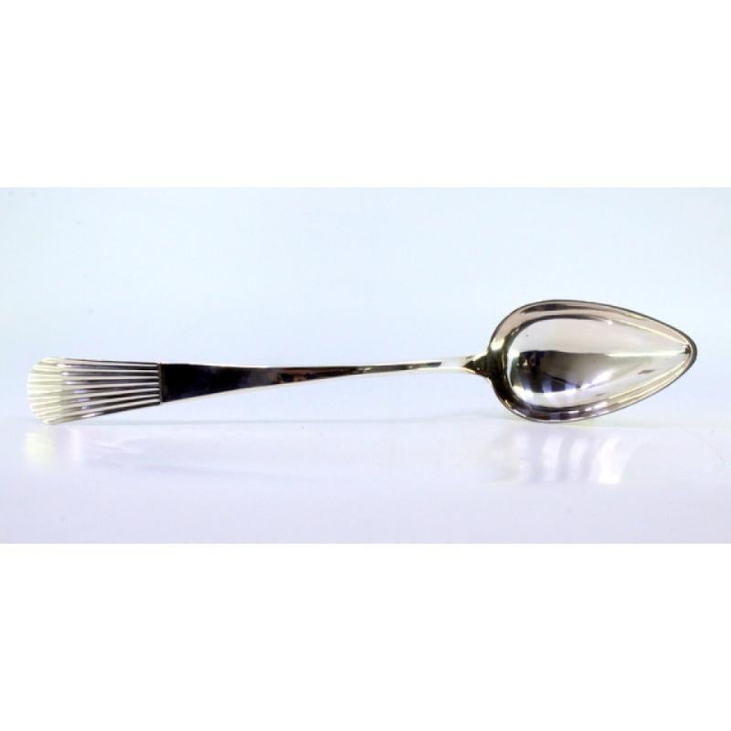 Rice spoon and serving dish in silver with grooves along the handle en Bueno estado para la venta en Porto, PT