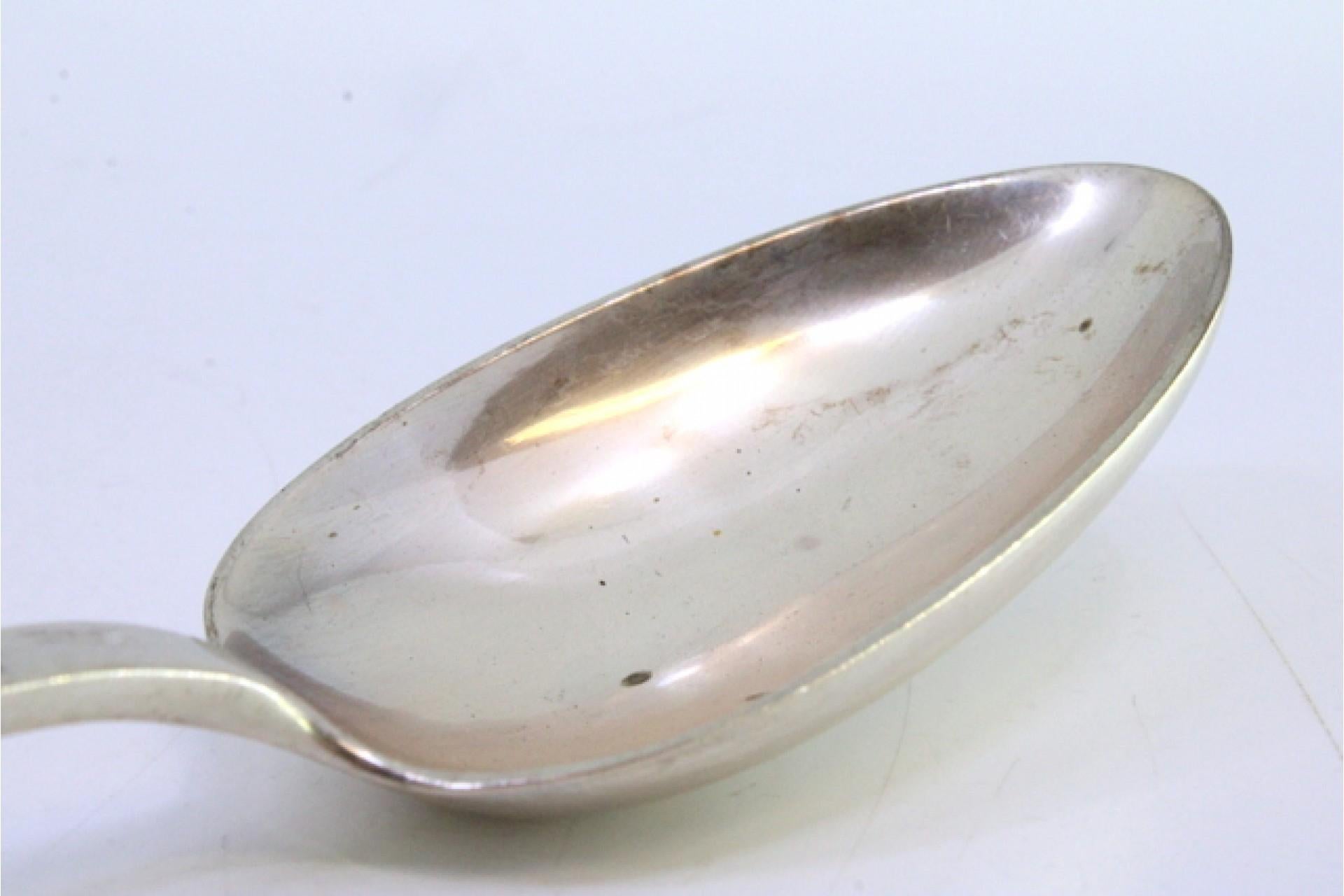 Rice spoon and serving dish in silver with grooves along the handle Silver en venta