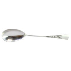 Rice spoon
serving platter in silver w/ reliefs
applications on the handle