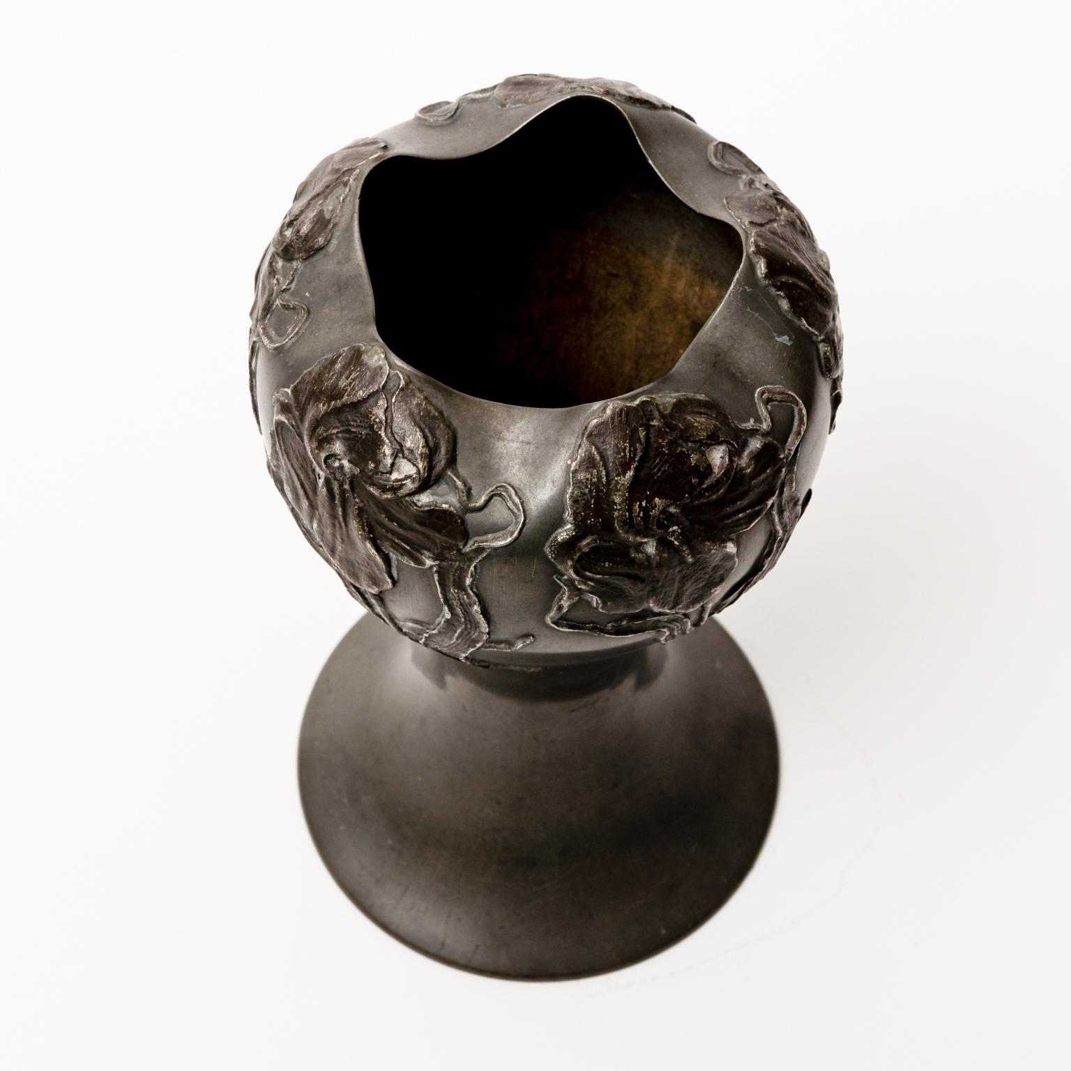 Riceszinn Art Nouveau Pewter Vase 1