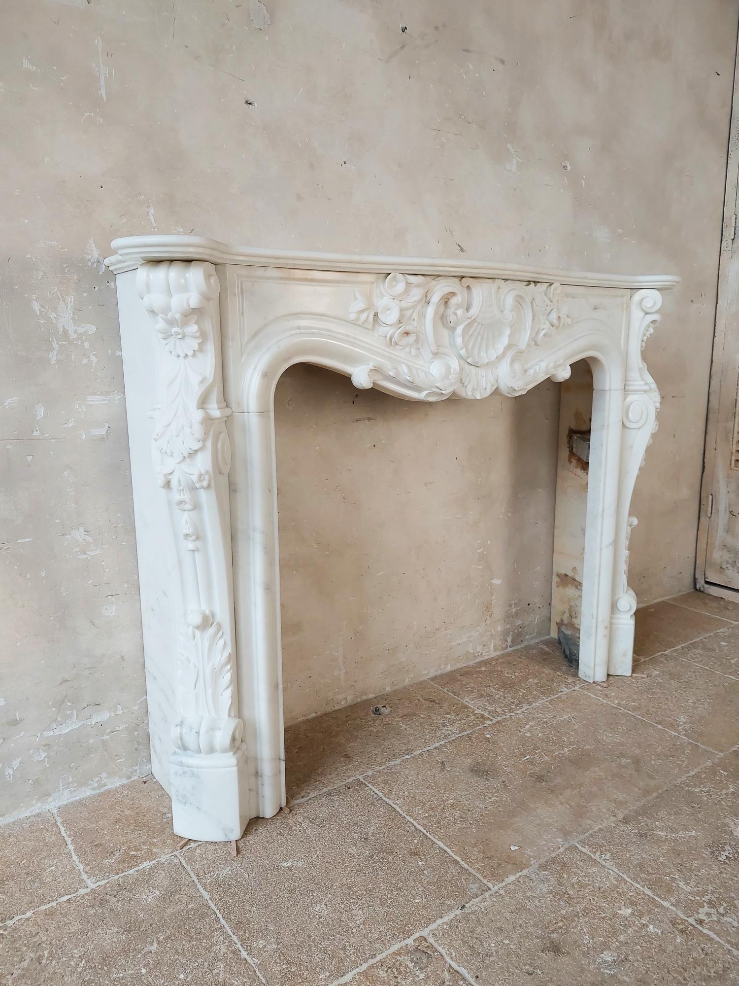 French Rich 19th century Mantlepiece of White Statuary Quality Bianco Carrara Marble For Sale