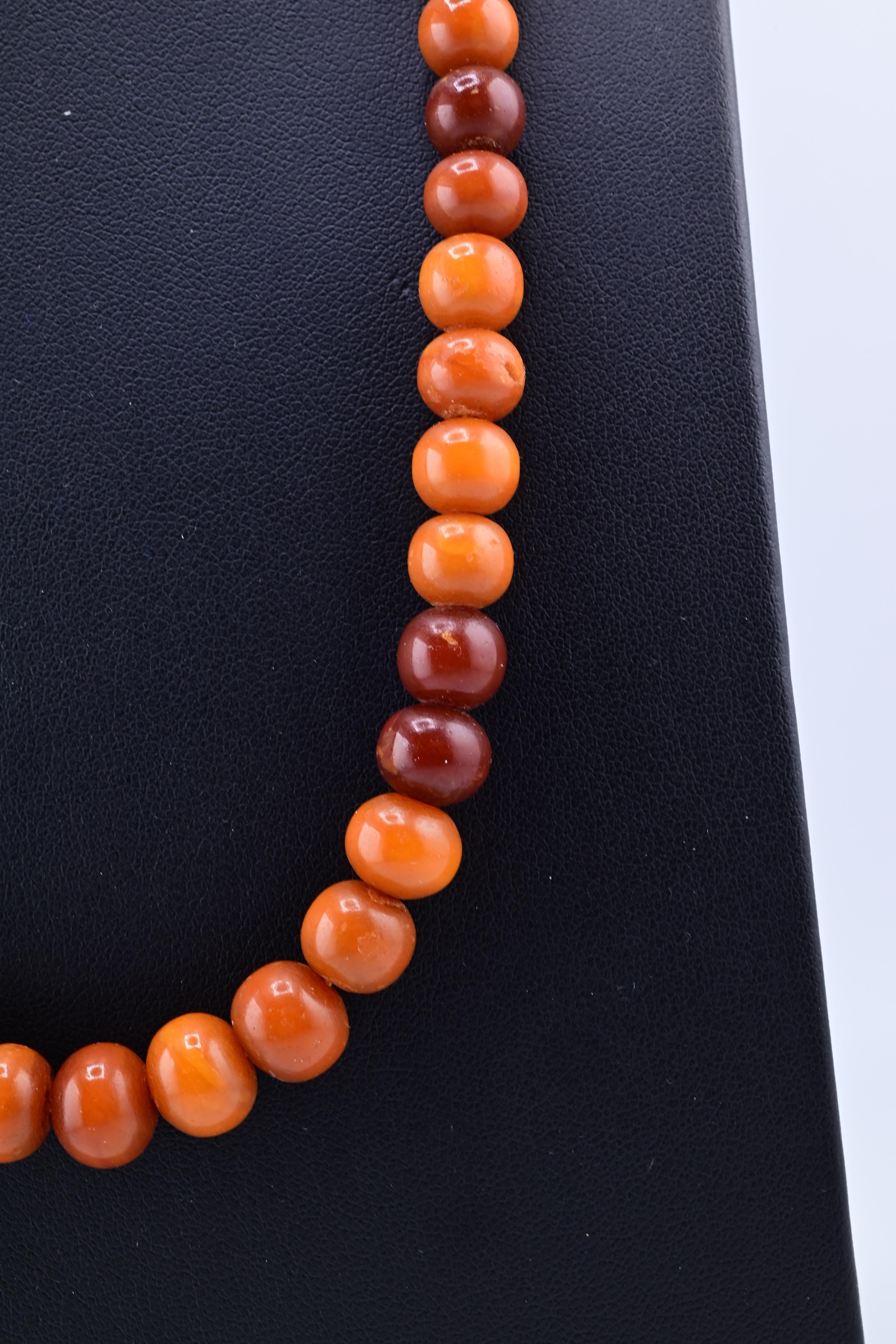 Rich Antique Amber Butterscotch Necklace Ottoman Bead Shape 23.10 In Good Condition In Media, PA
