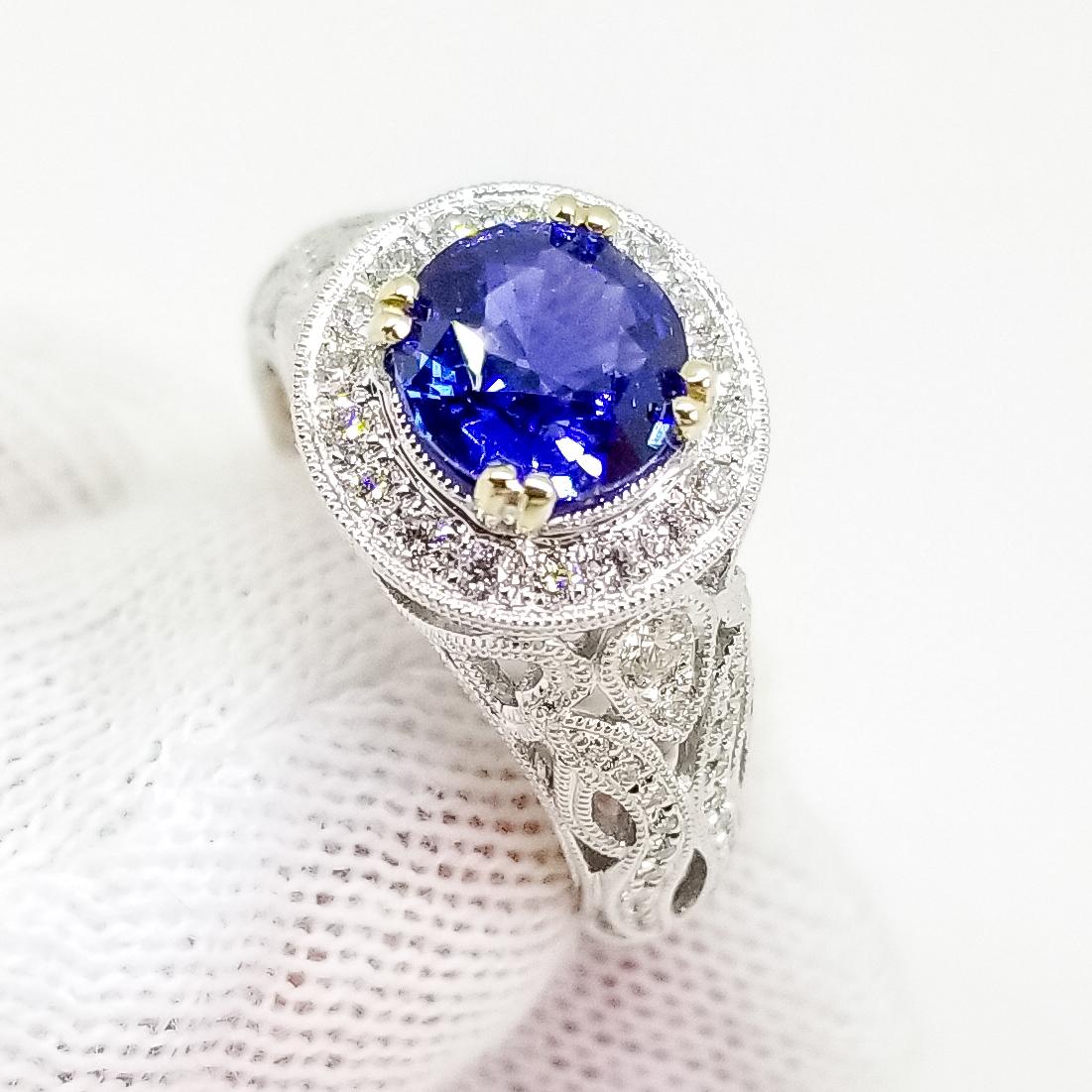 Rich Blue AAA Sapphire and Diamond Halo Ring 18K White Gold Filigree Millegrain For Sale 2