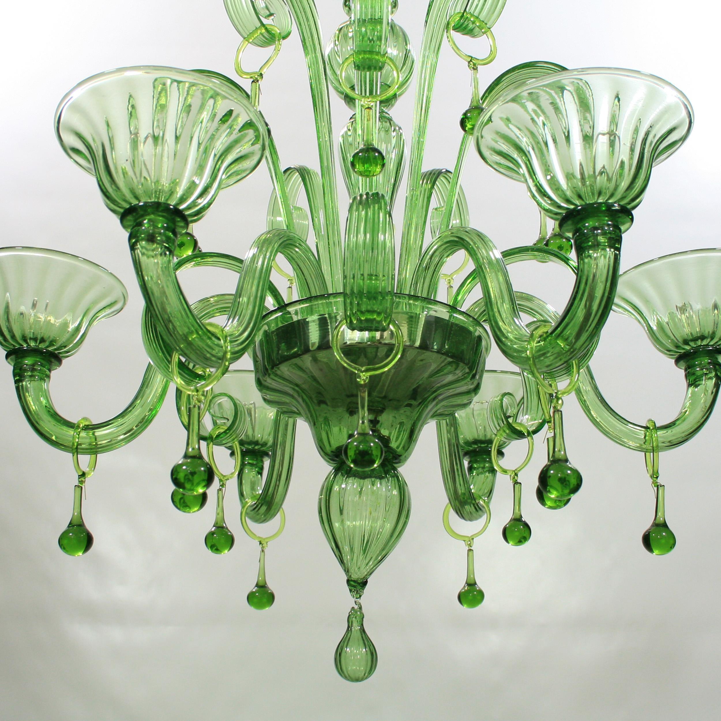Rich Chandelier 6 Arms Green Handblown Artistic Murano Glass by Multiforme In New Condition For Sale In Trebaseleghe, IT